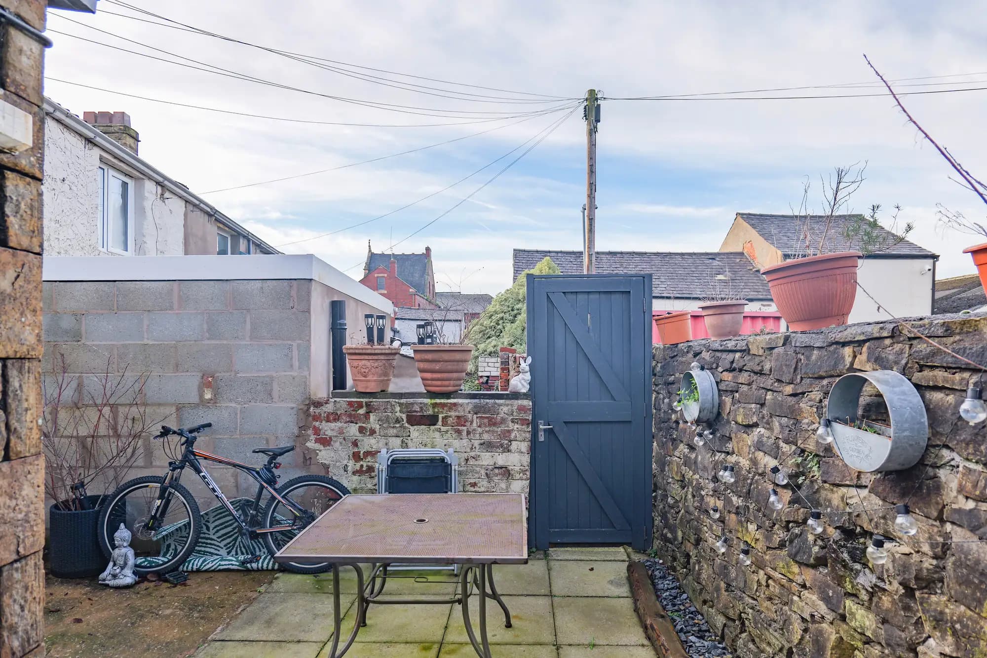 property photo 22 of 23