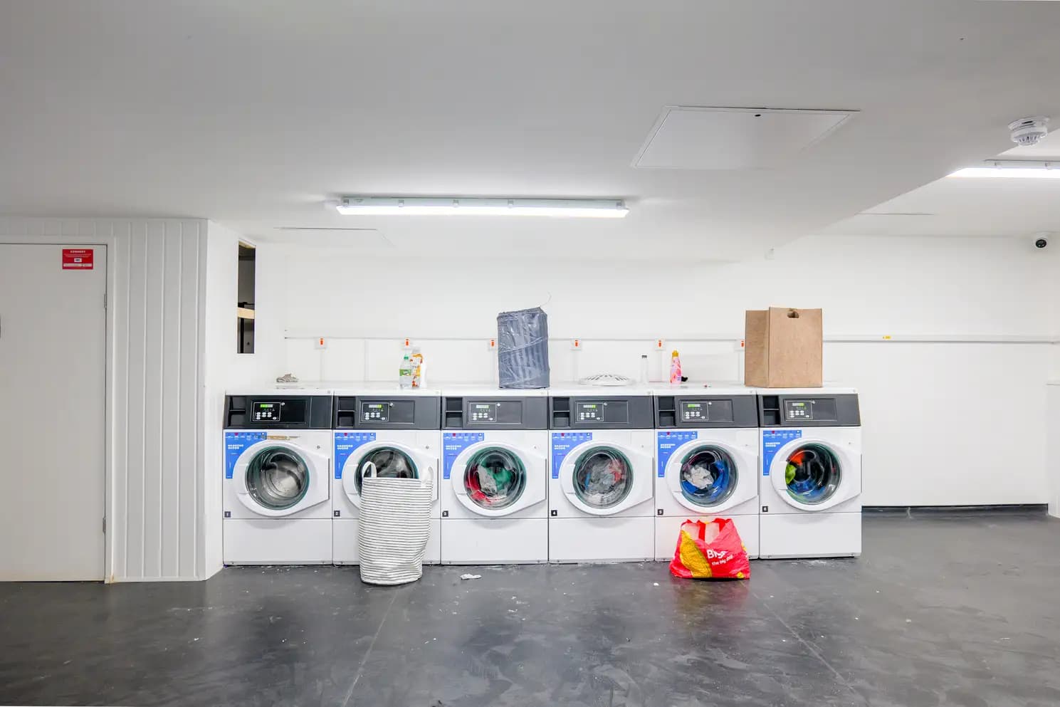 property photo 7 of 14