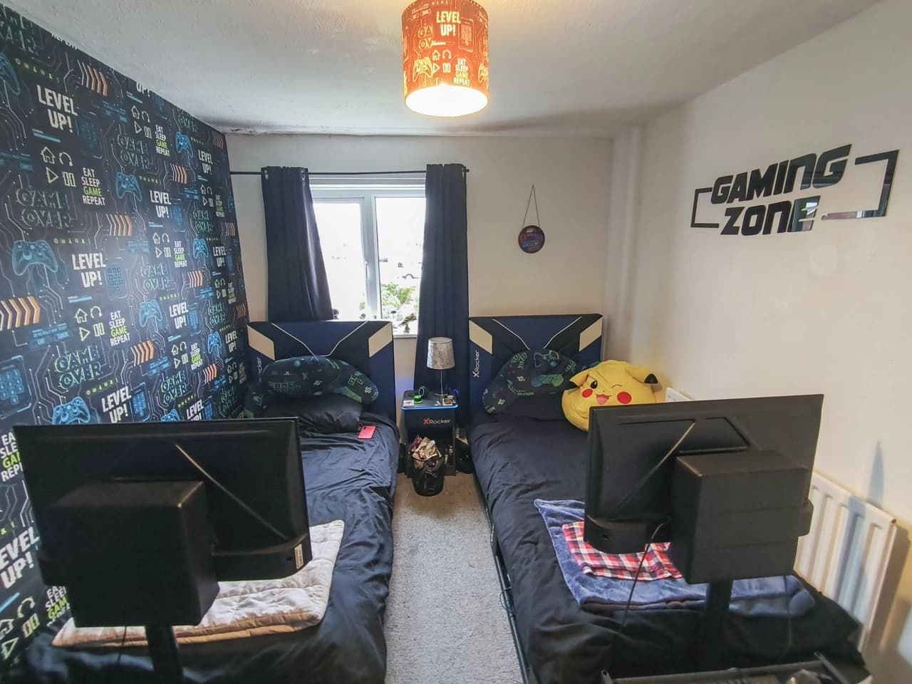 property photo 11 of 18