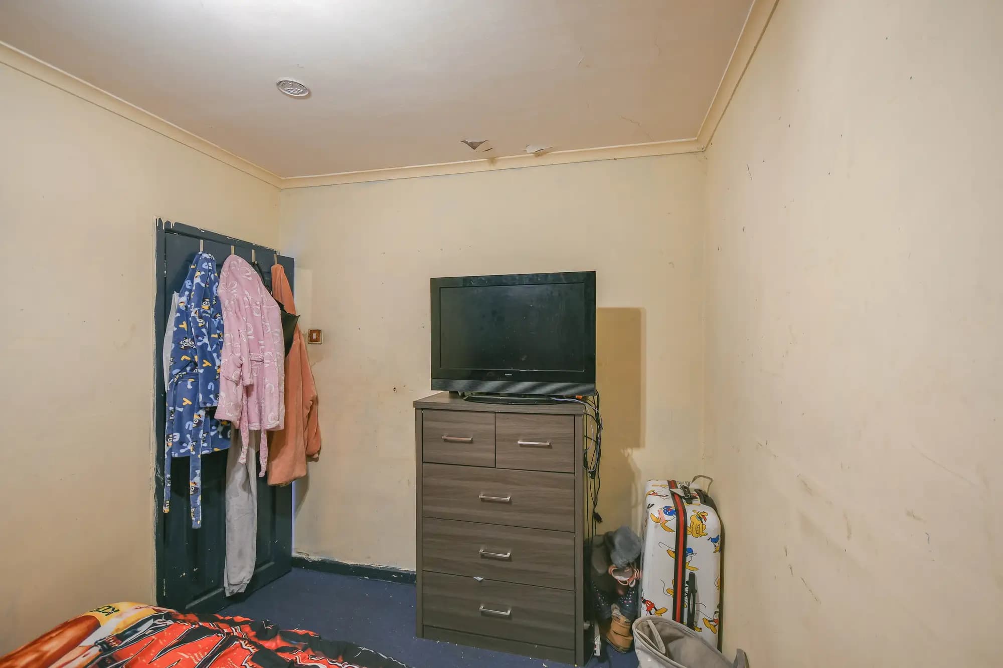 property photo 19 of 25