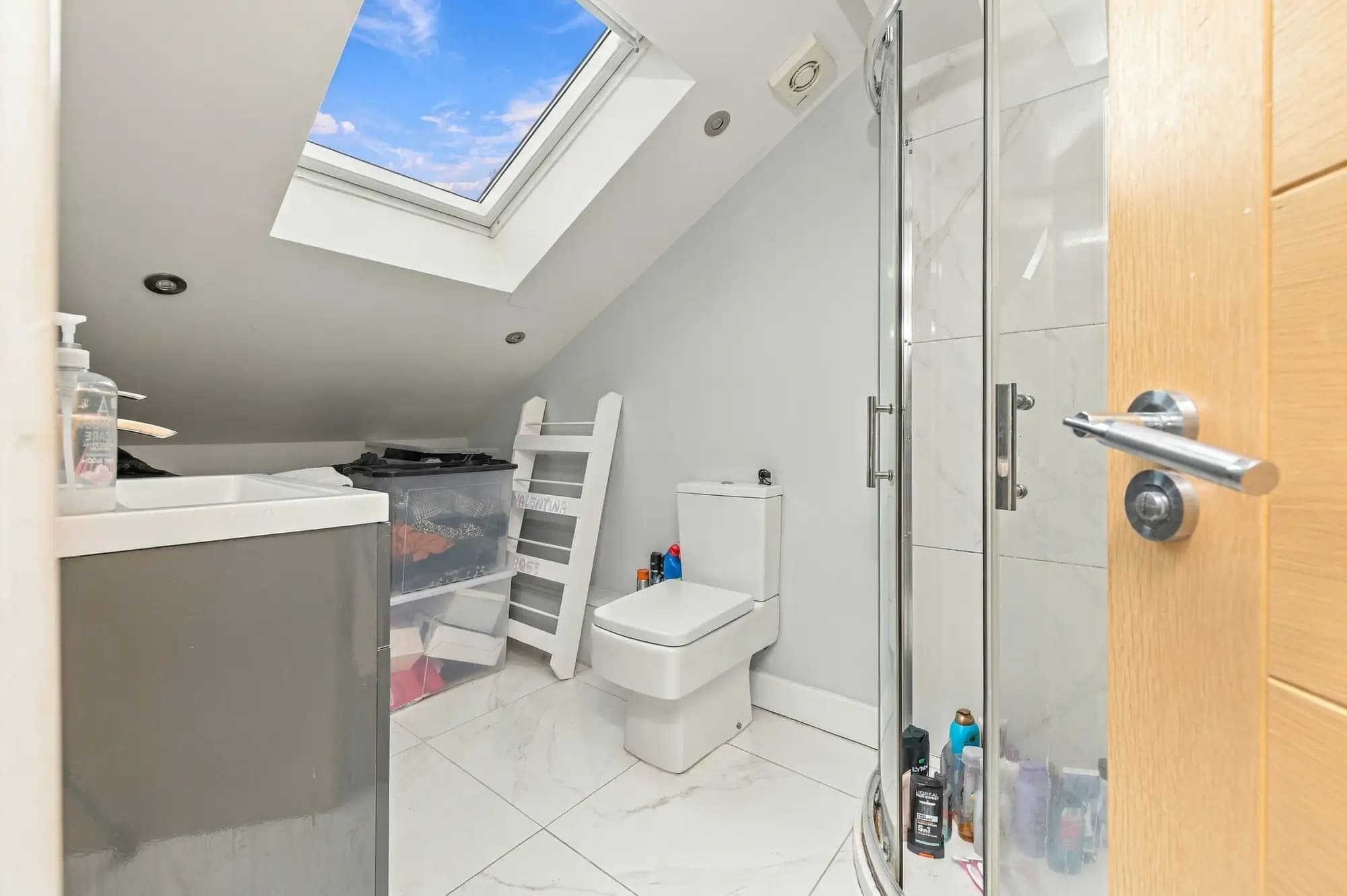 property photo 5 of 46
