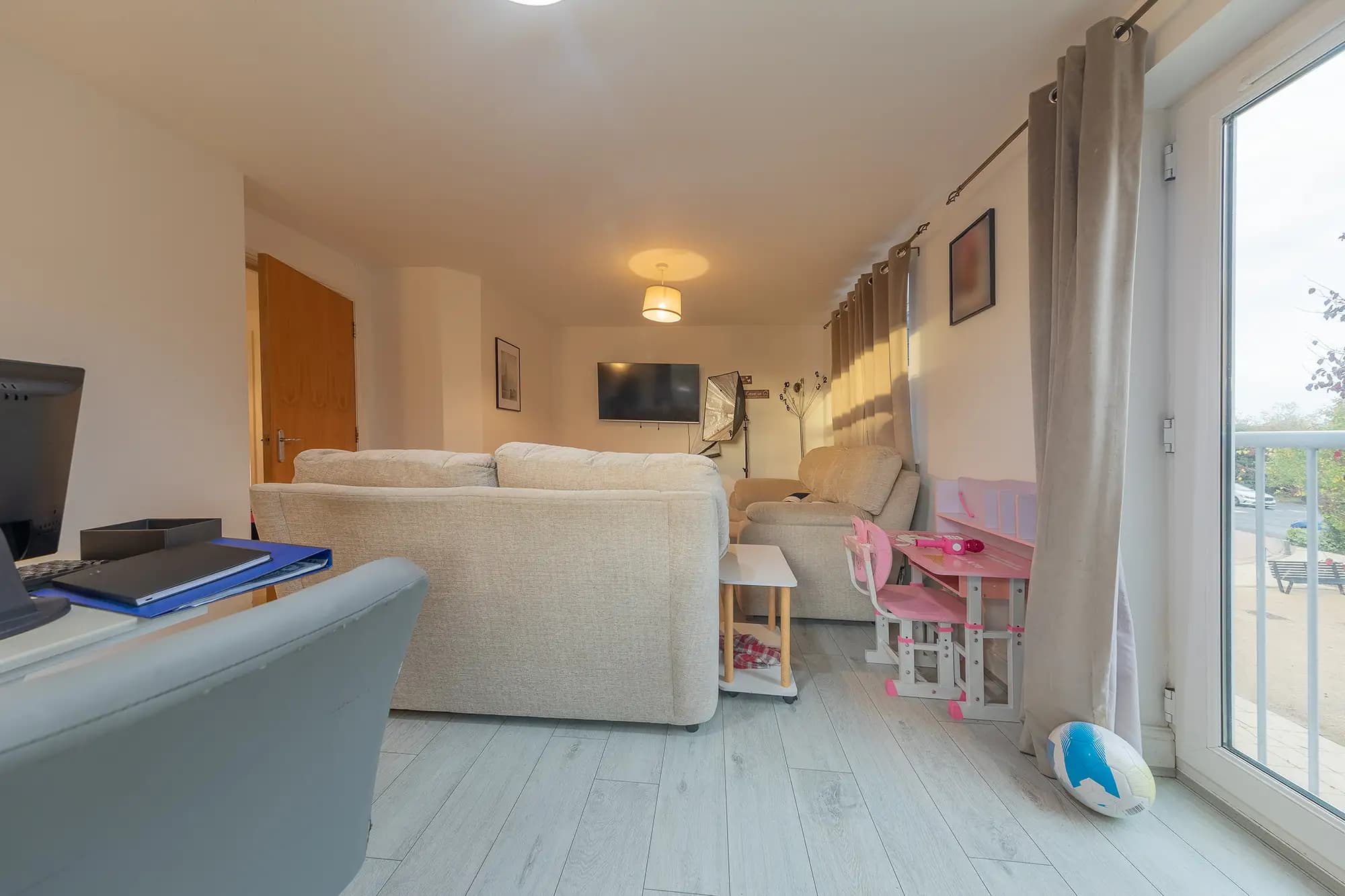 property photo 7 of 26