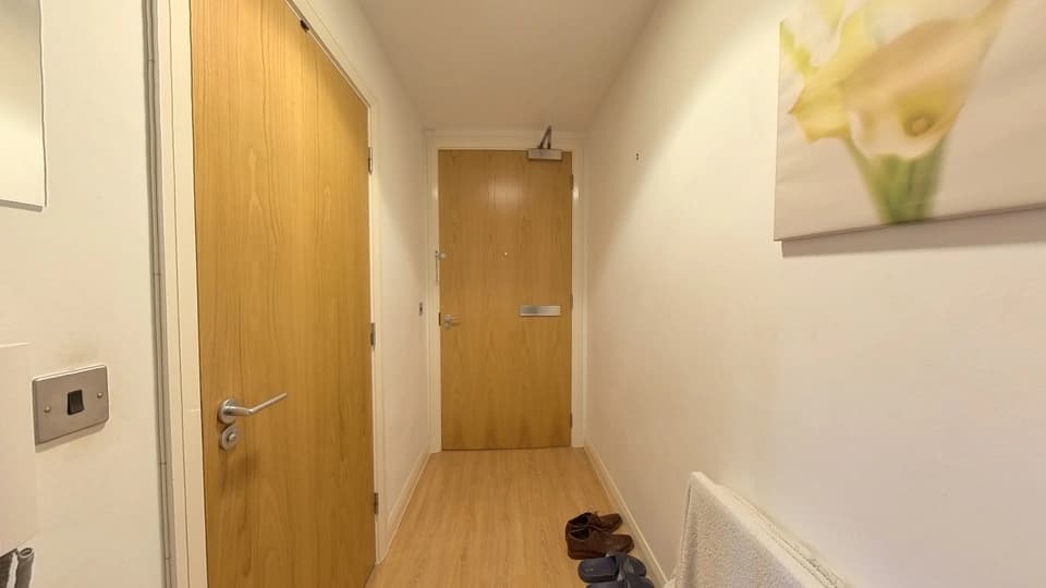 property photo 14 of 21