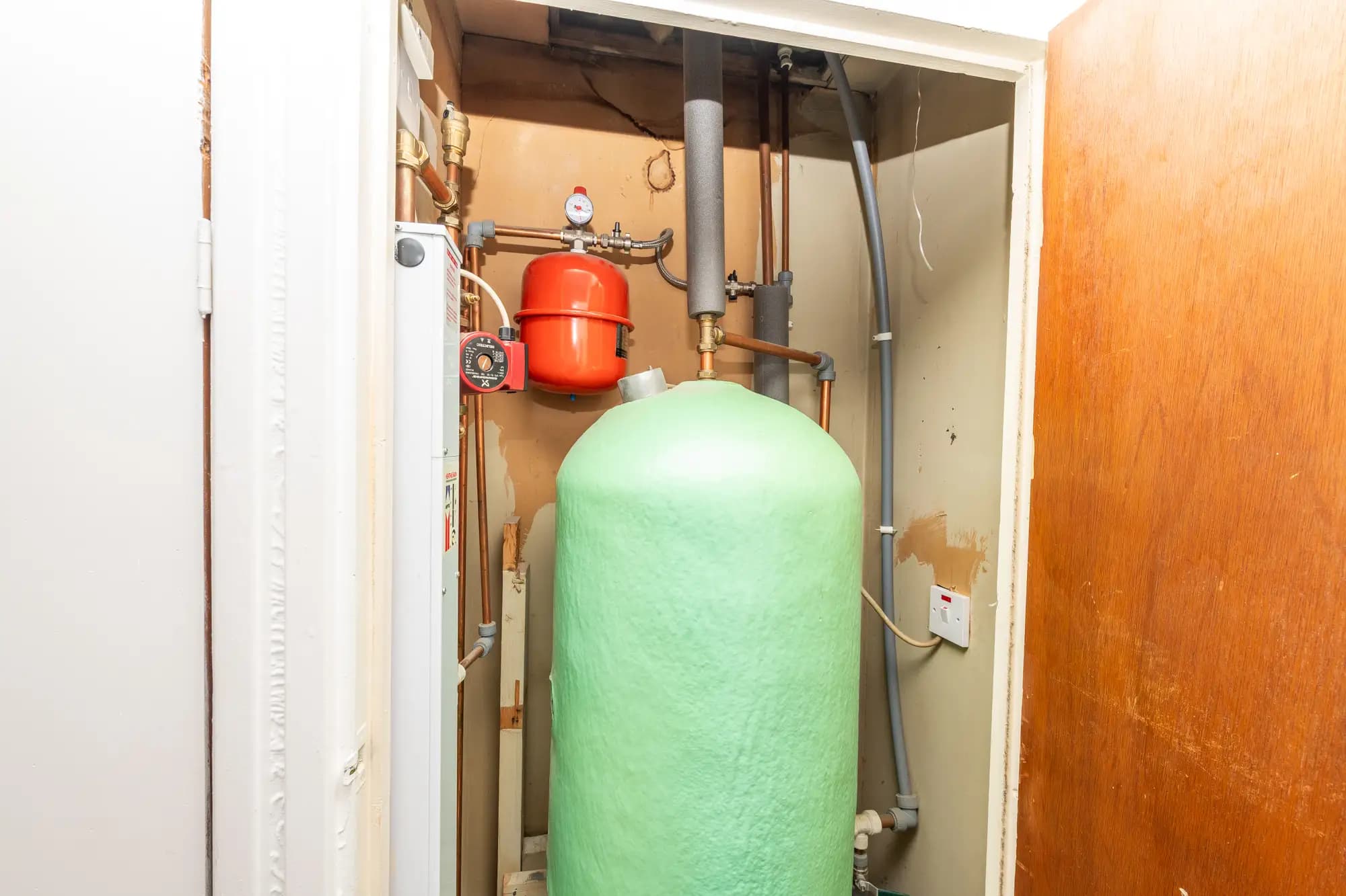 property photo 18 of 25