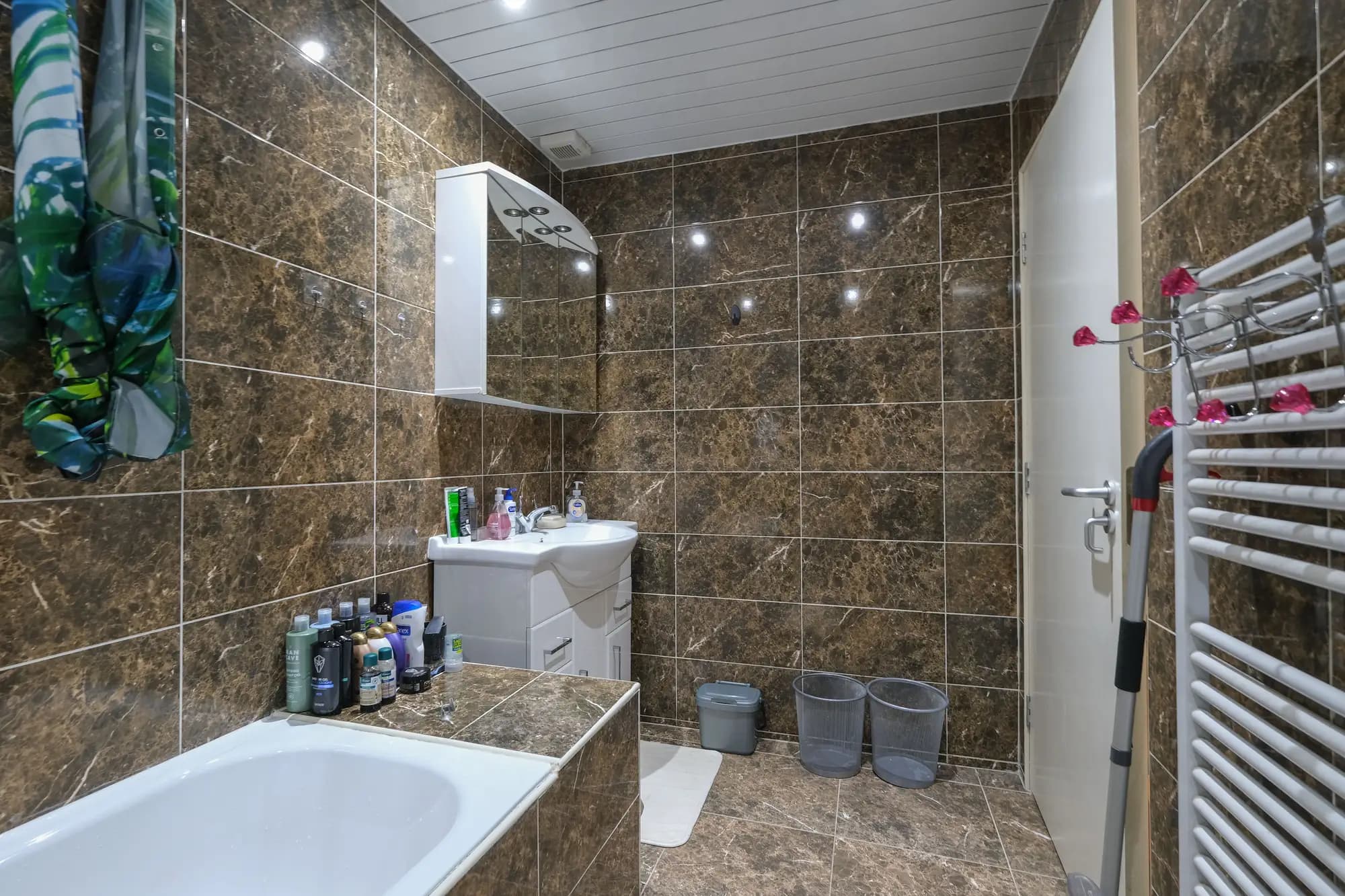 property photo 10 of 24