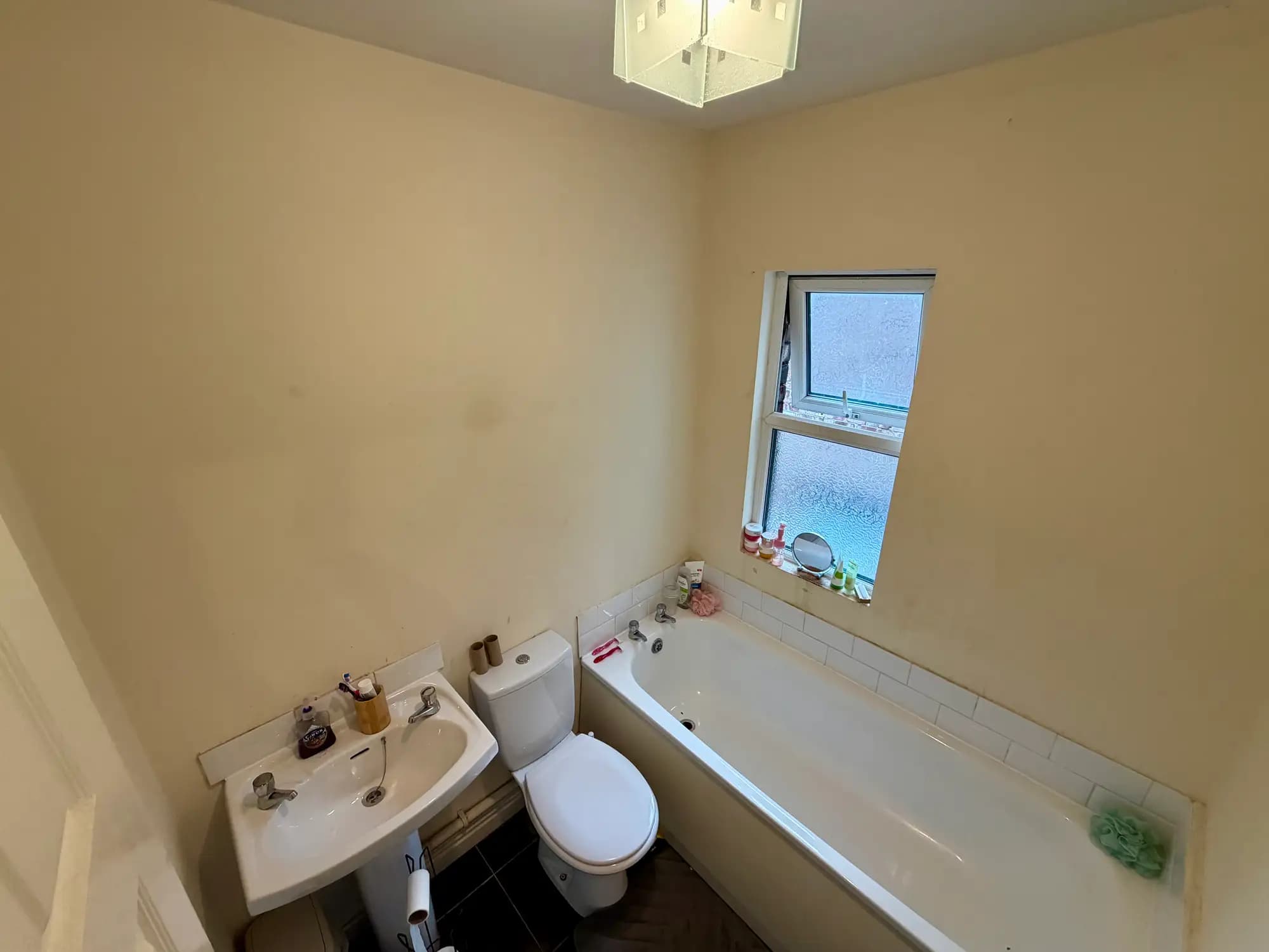 property photo 10 of 26