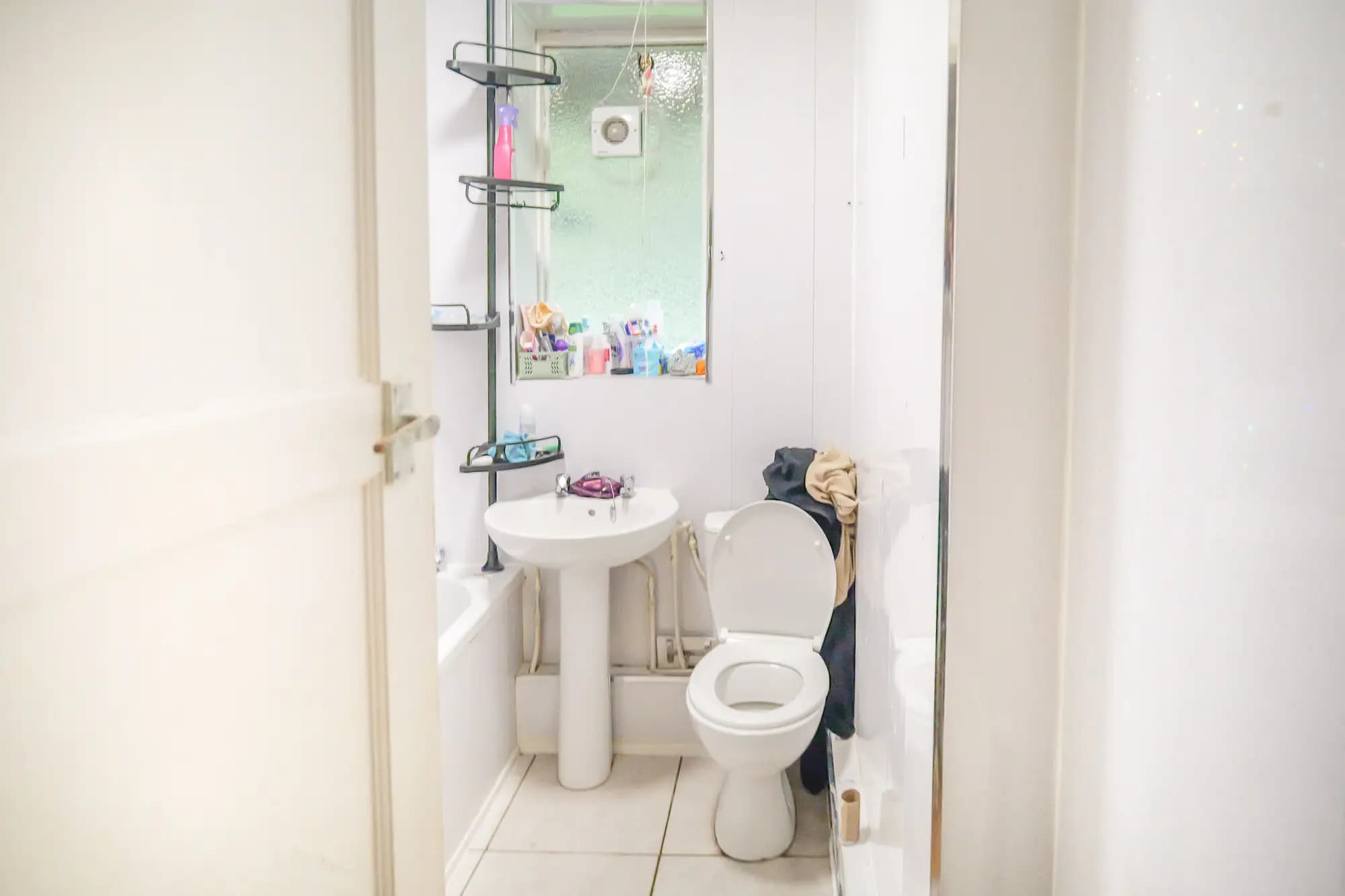 property photo 8 of 19