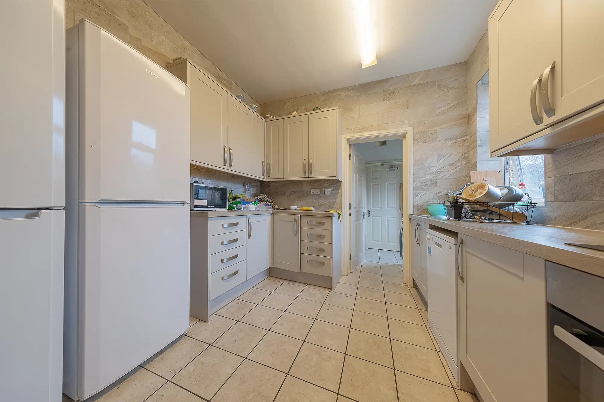 property photo 5 of 22