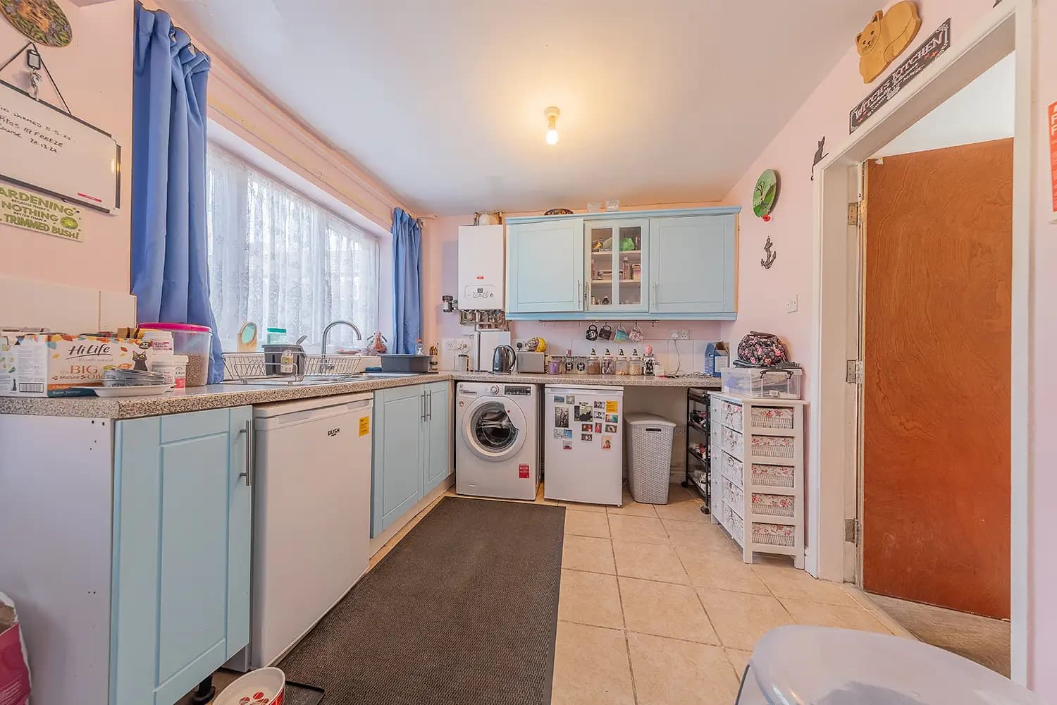 property photo 4 of 30