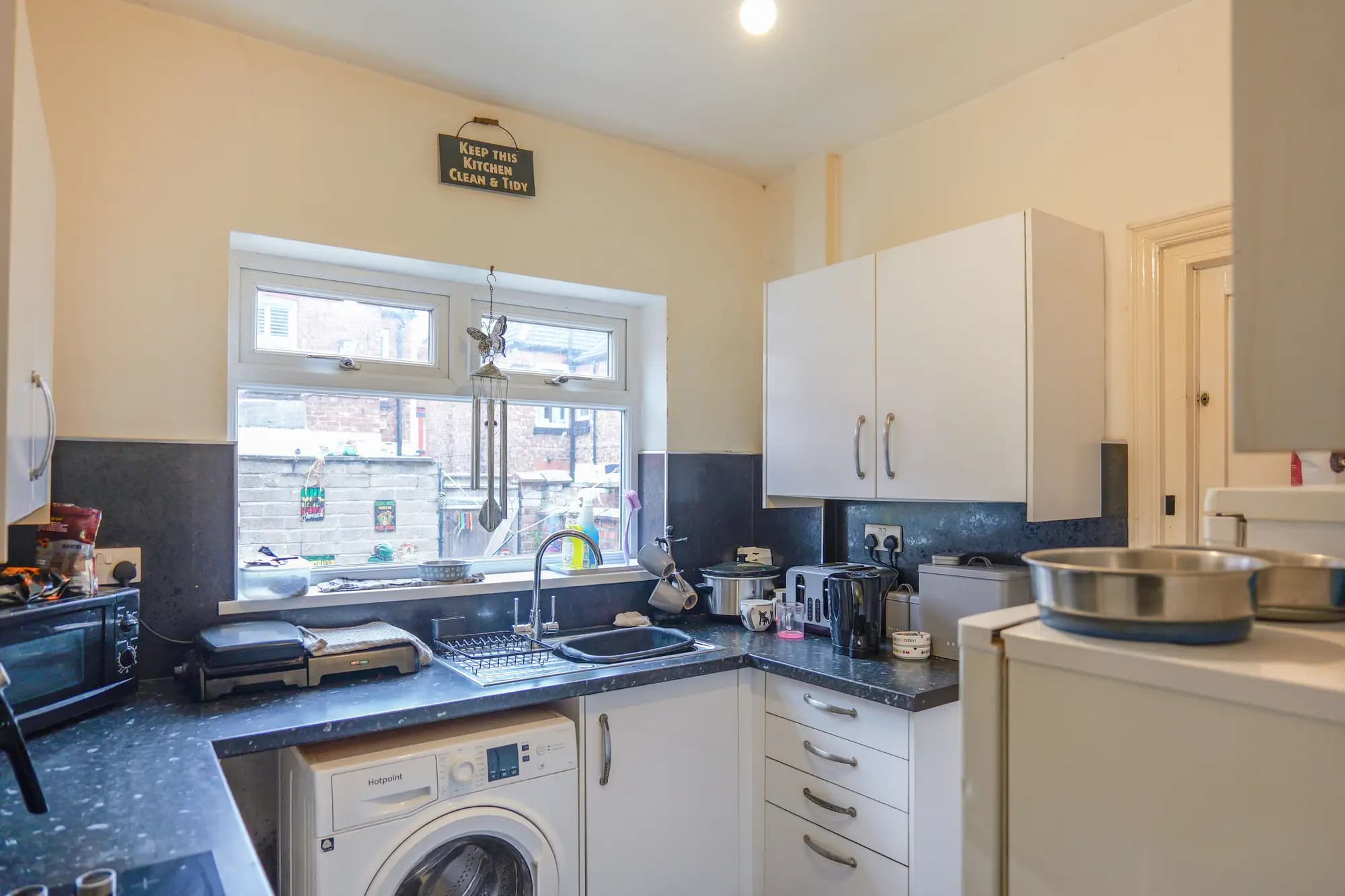 property photo 8 of 29