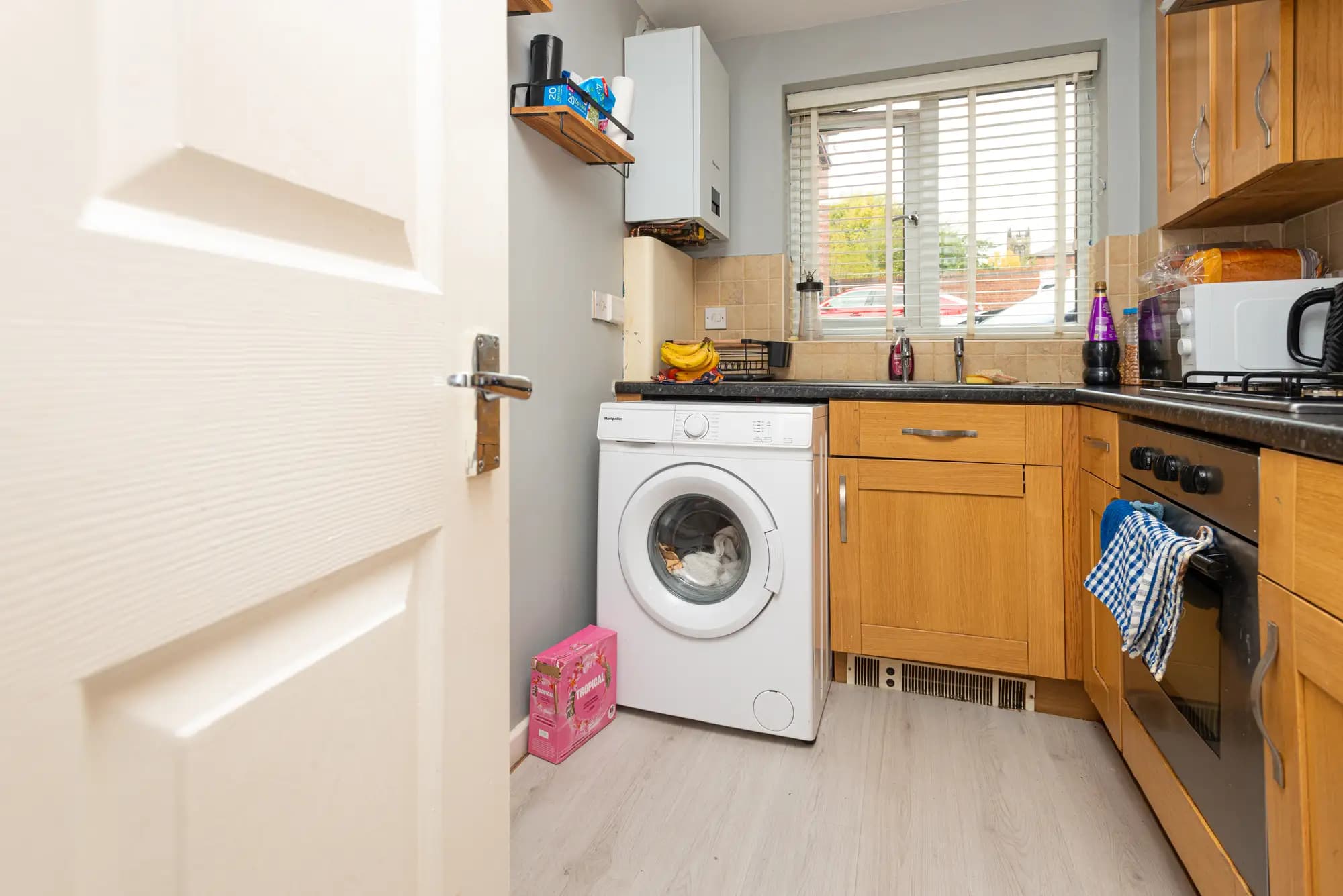 property photo 7 of 20