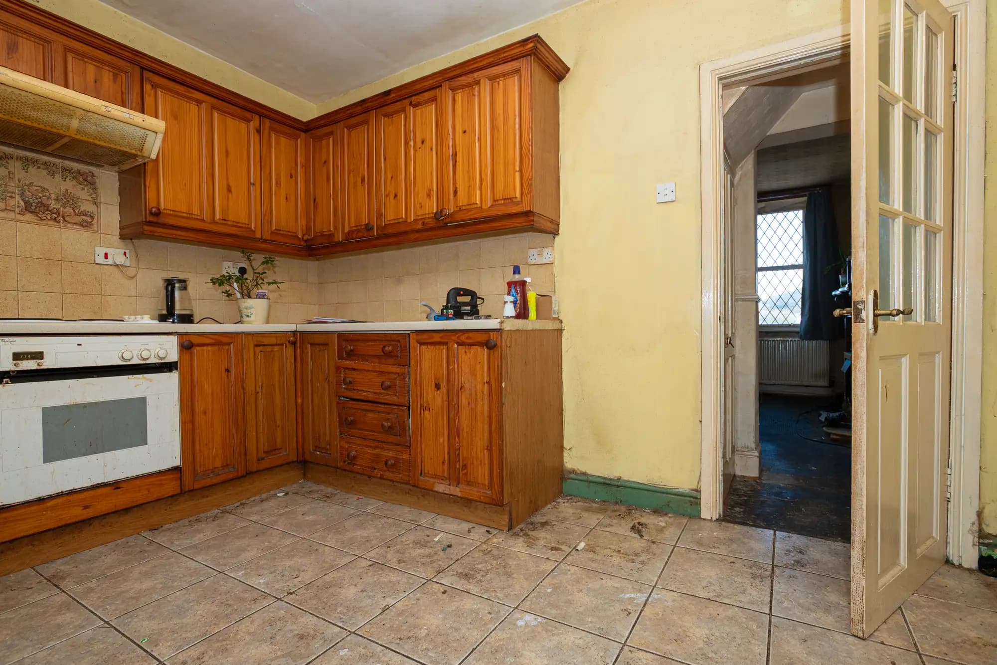 property photo 6 of 17