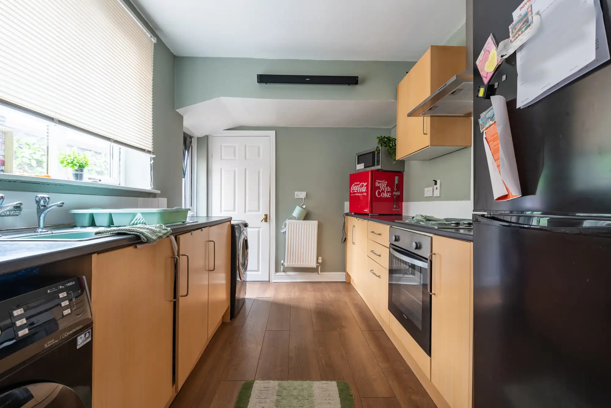 property photo 6 of 16
