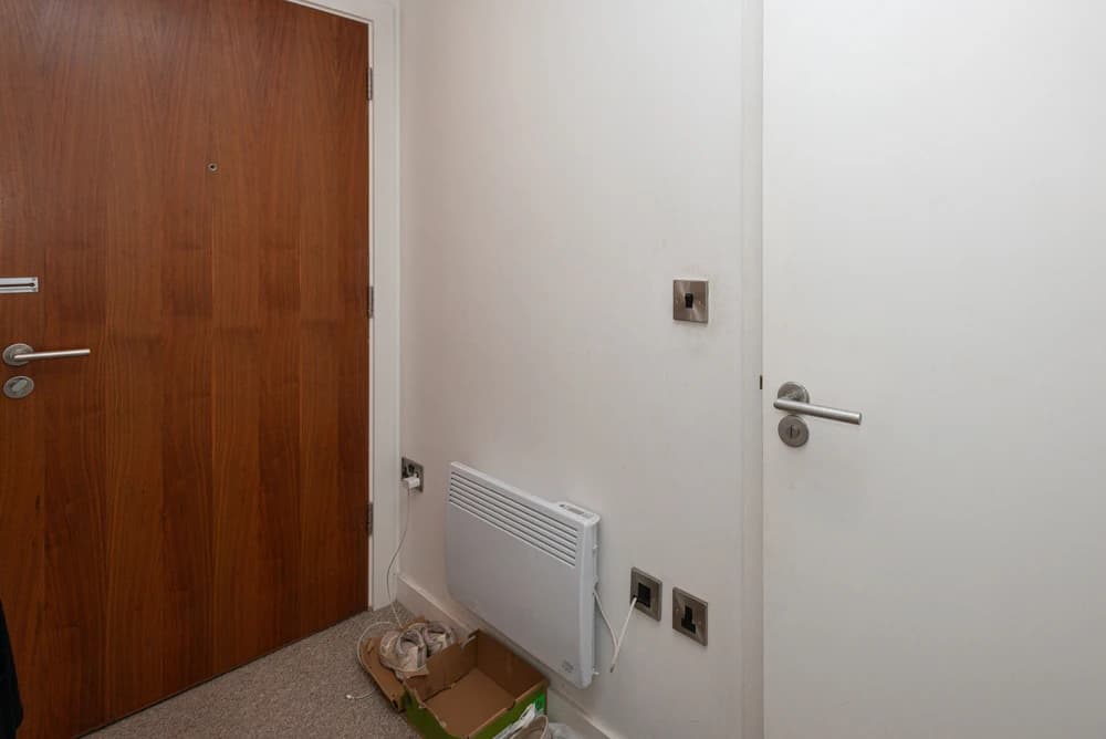 property photo 15 of 19