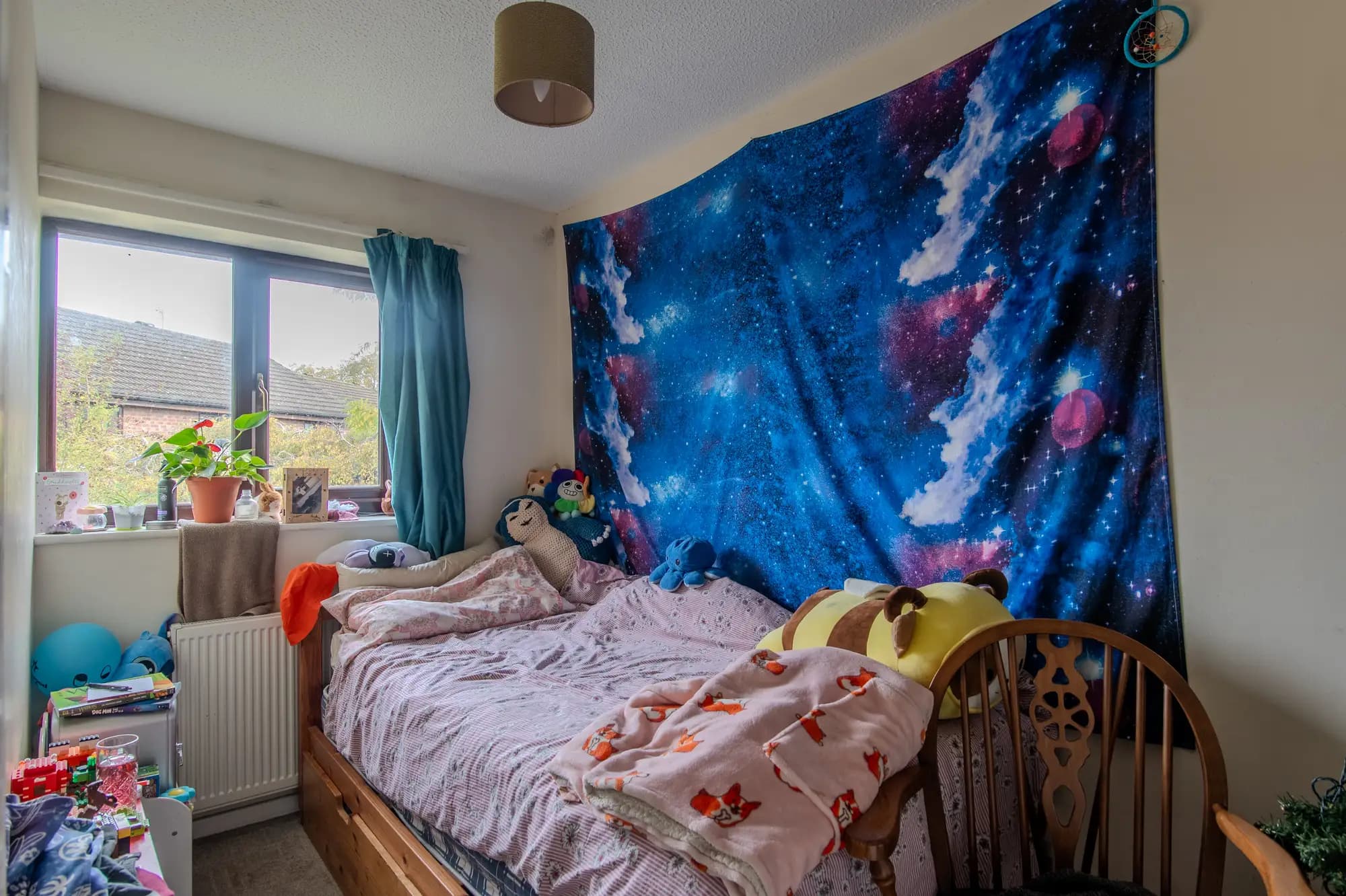 property photo 8 of 16