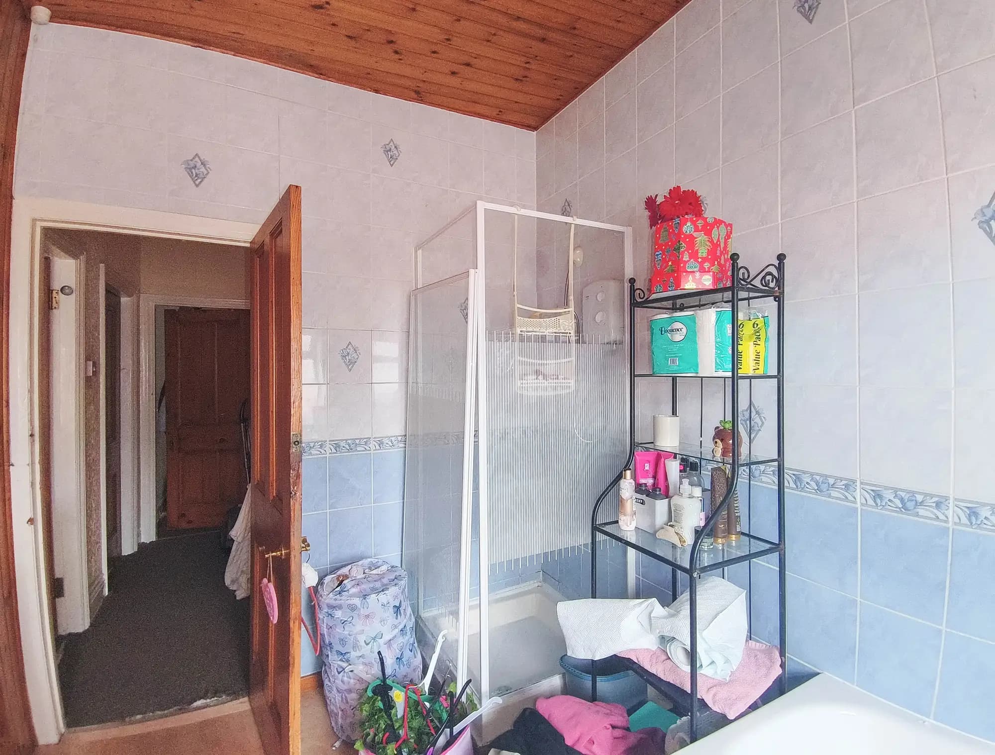 property photo 7 of 14