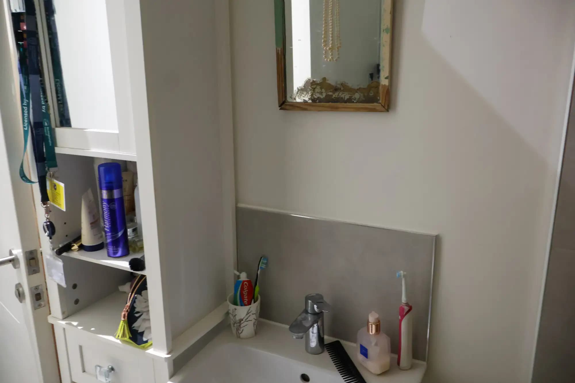 property photo 10 of 24
