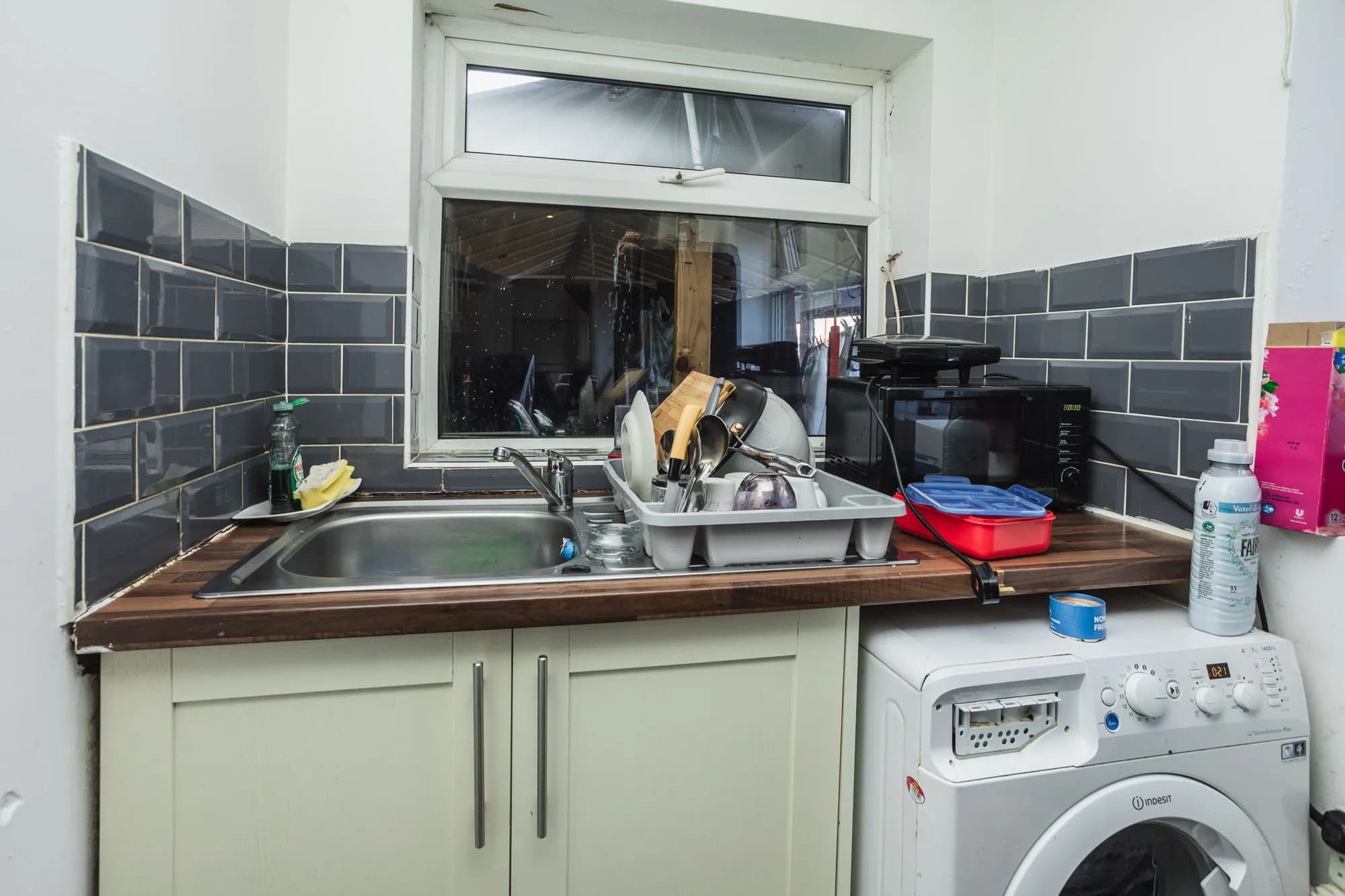 property photo 11 of 29