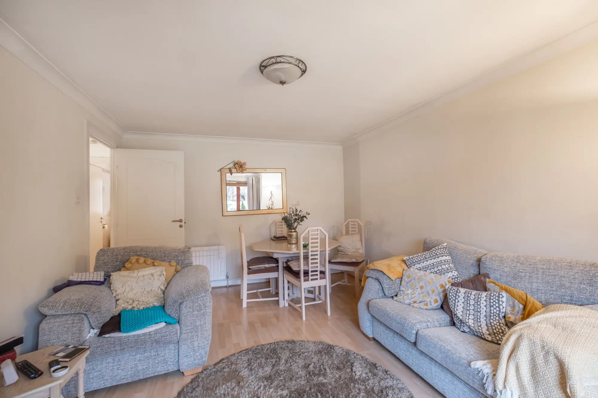 property photo 4 of 34