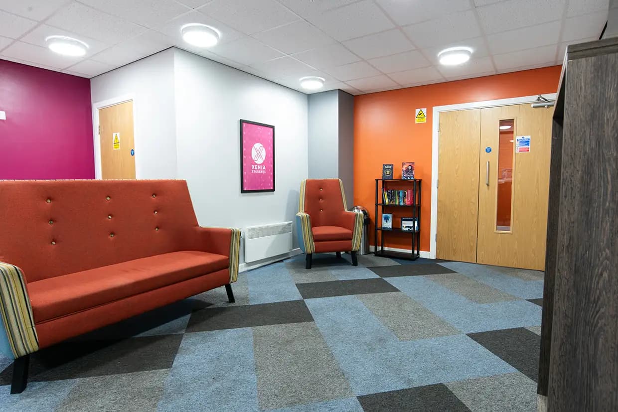 property photo 12 of 16