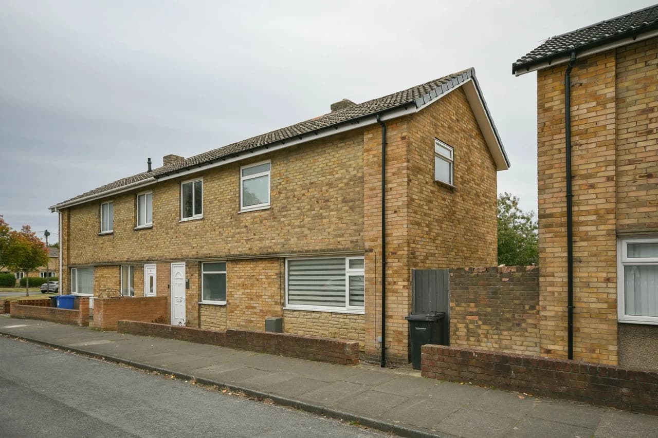 property photo 18 of 20