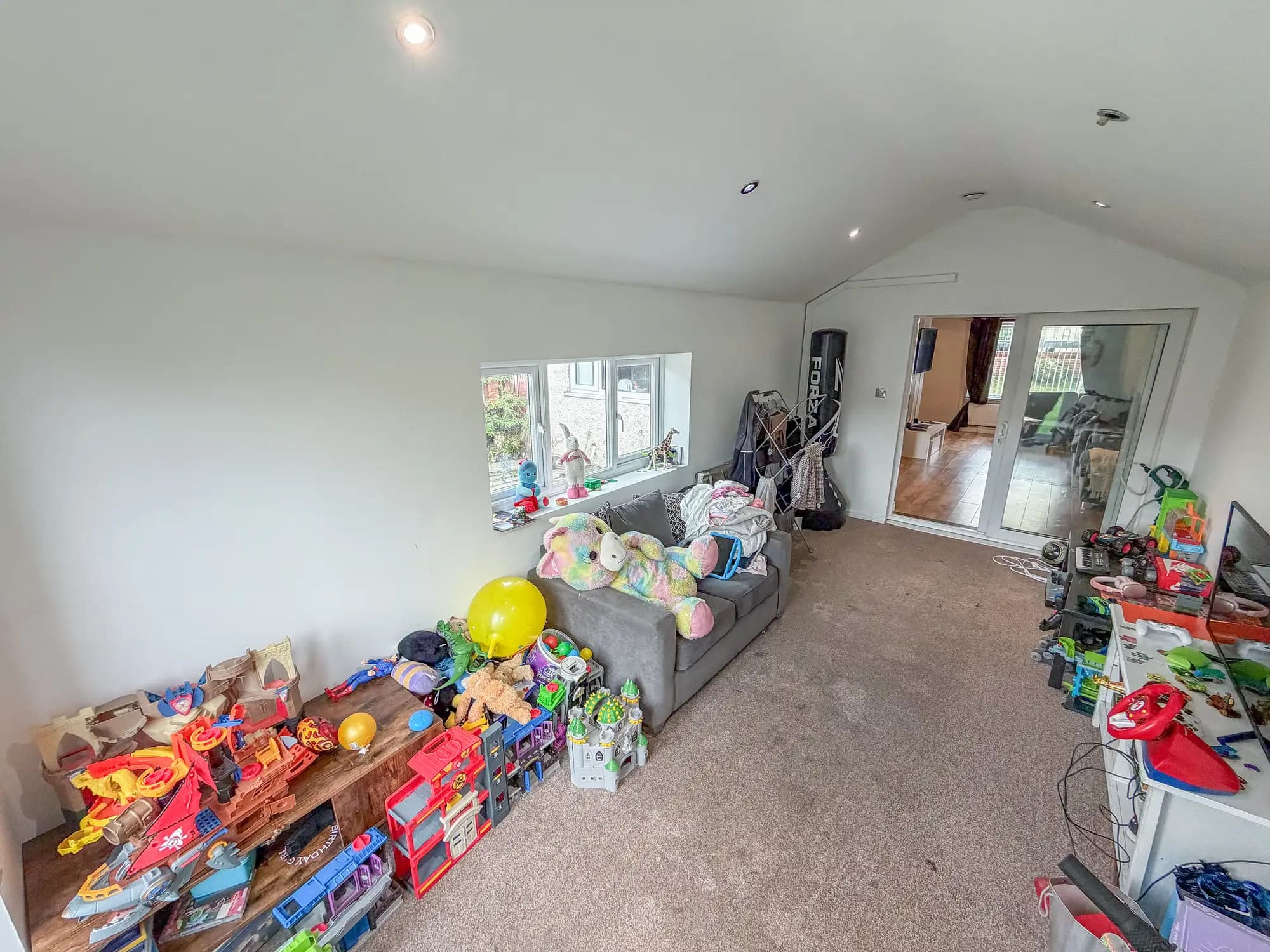 property photo 5 of 24