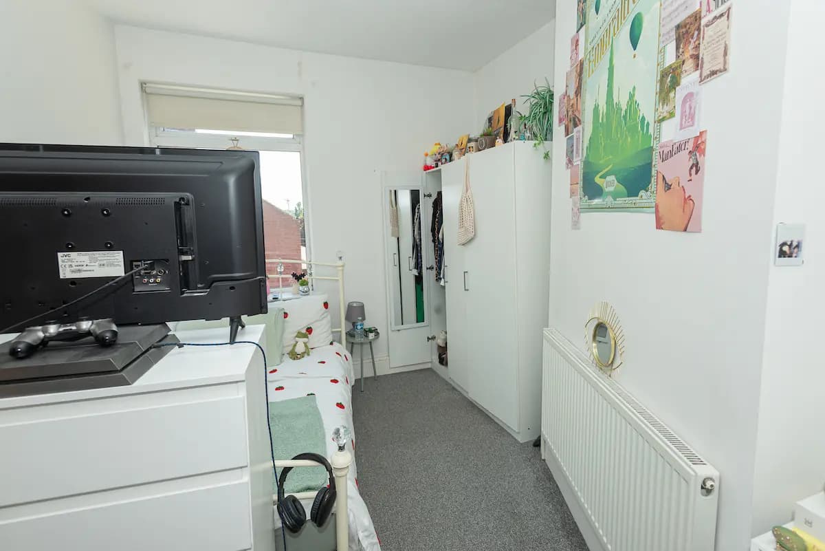 property photo 34 of 55