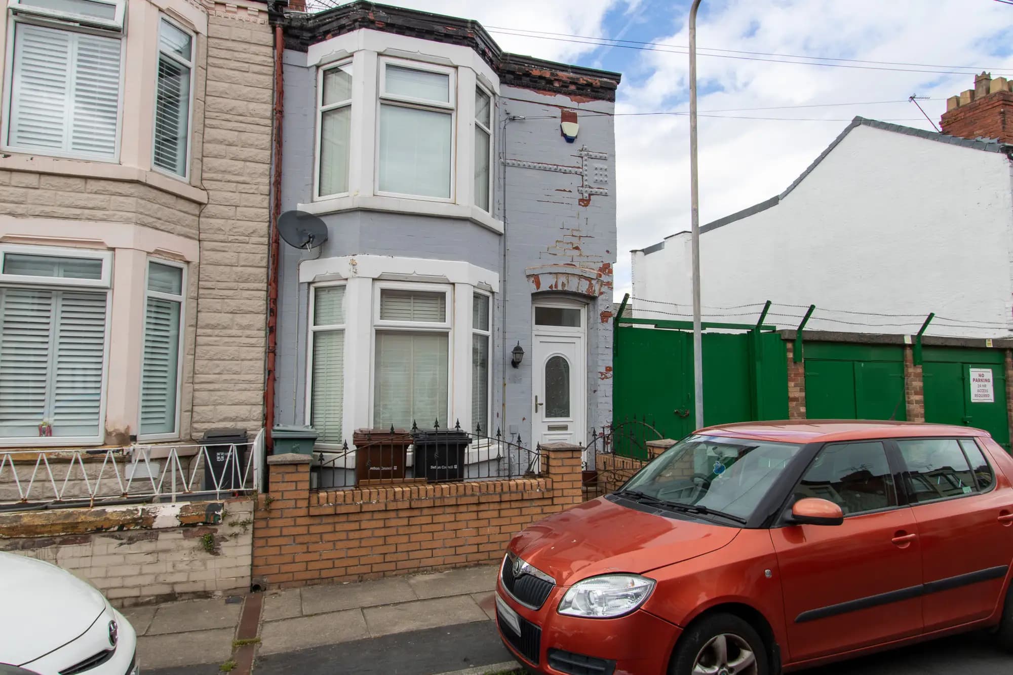 property photo 1 of 25