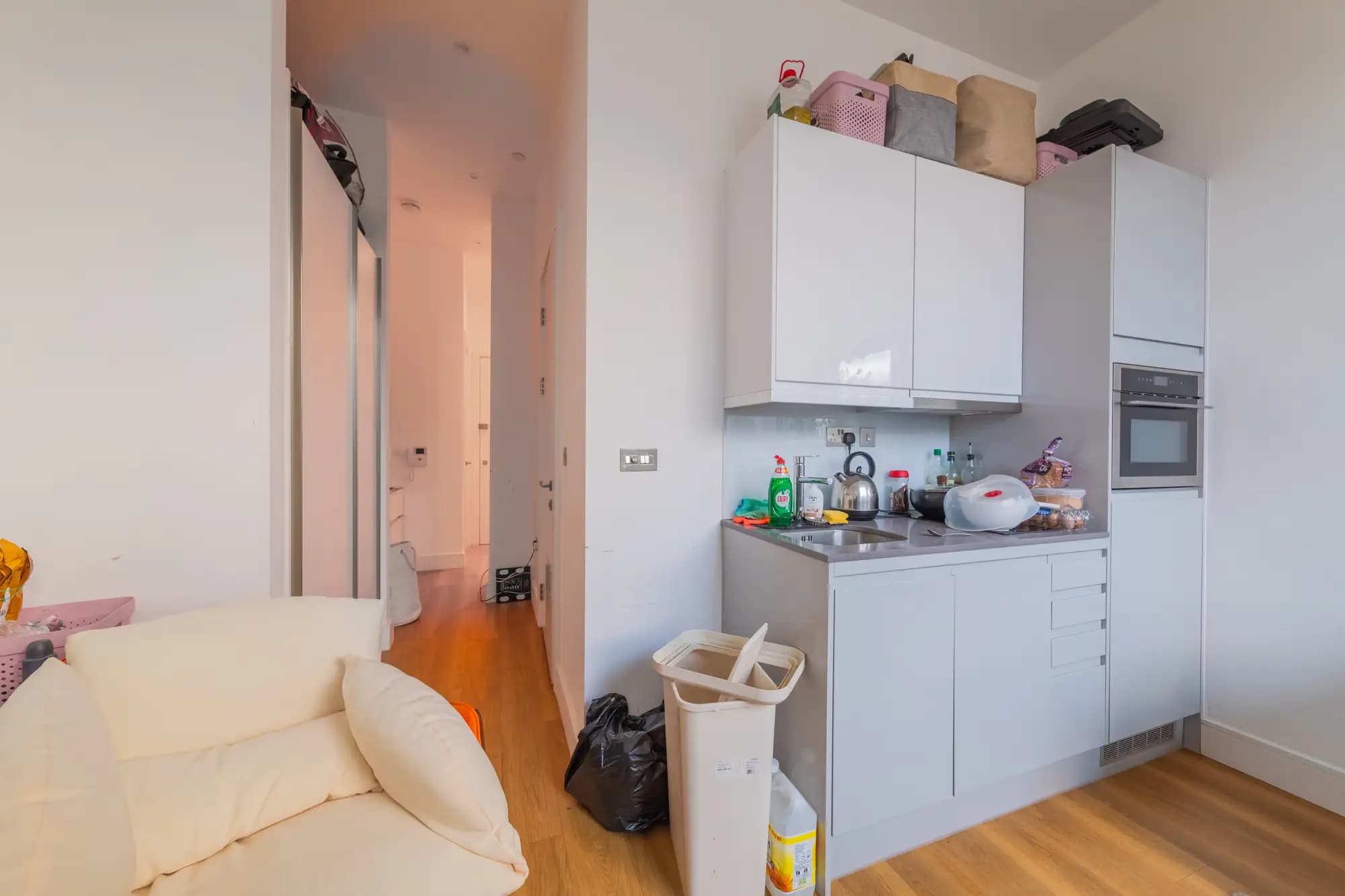 property photo 6 of 18