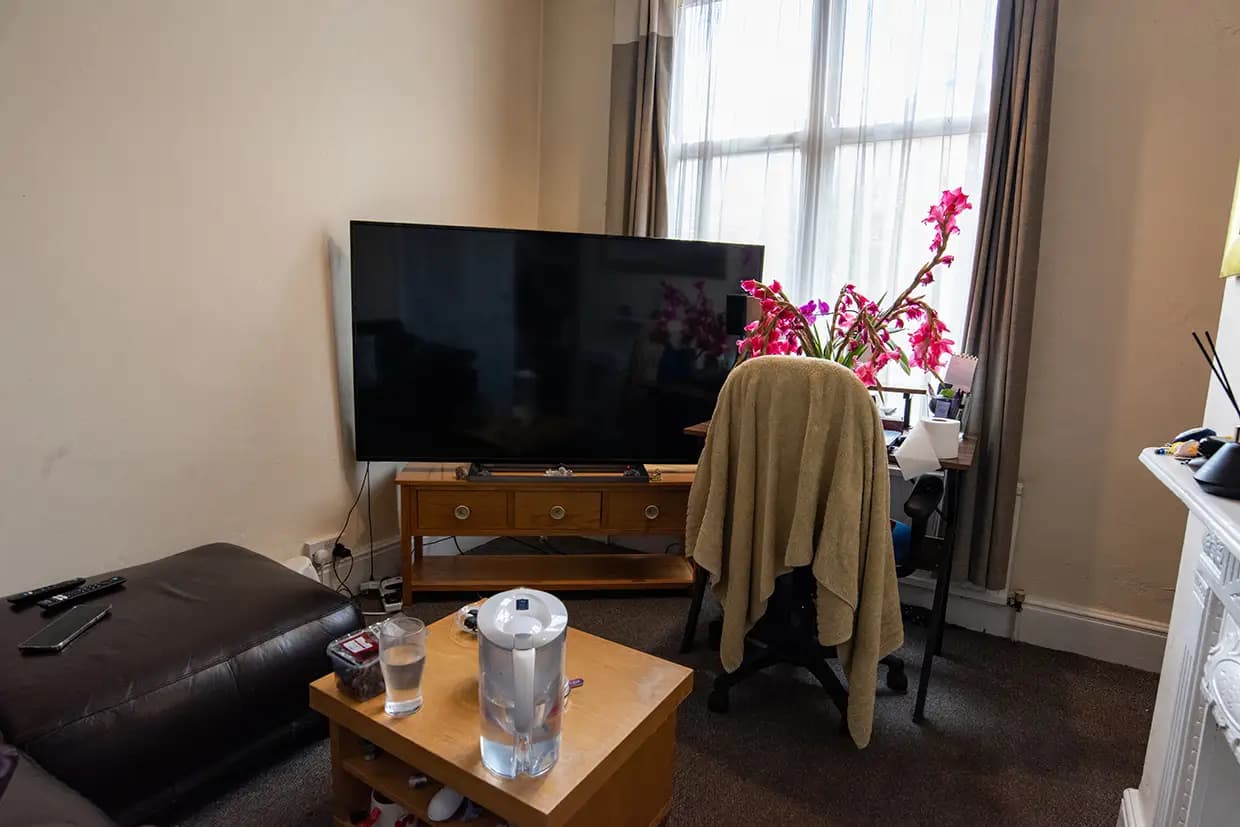 property photo 4 of 23