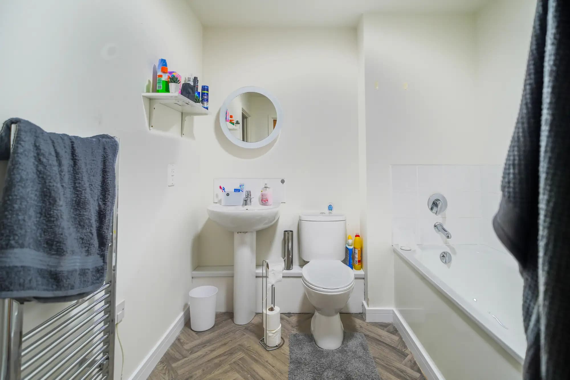 property photo 6 of 14