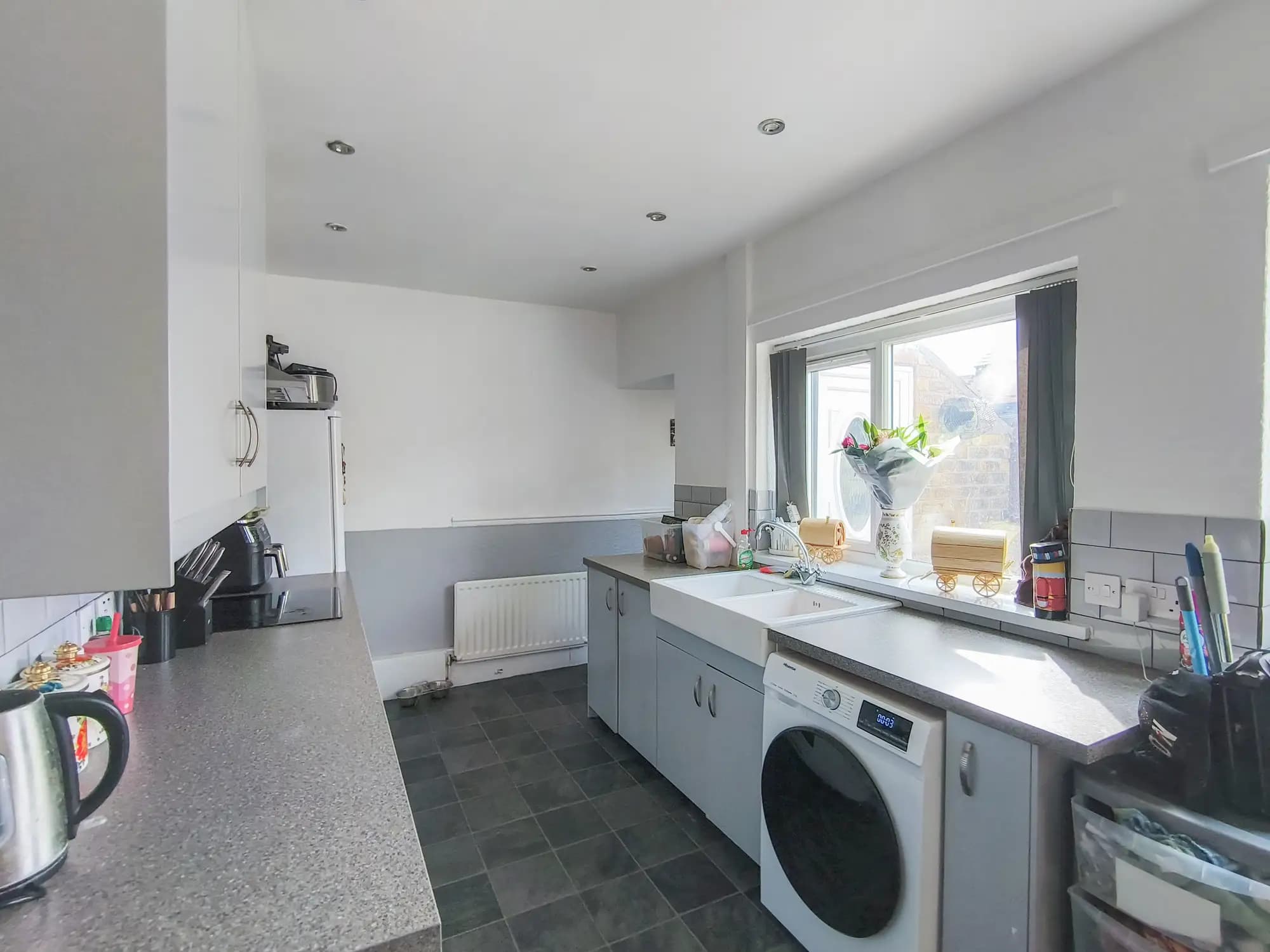 property photo 6 of 19