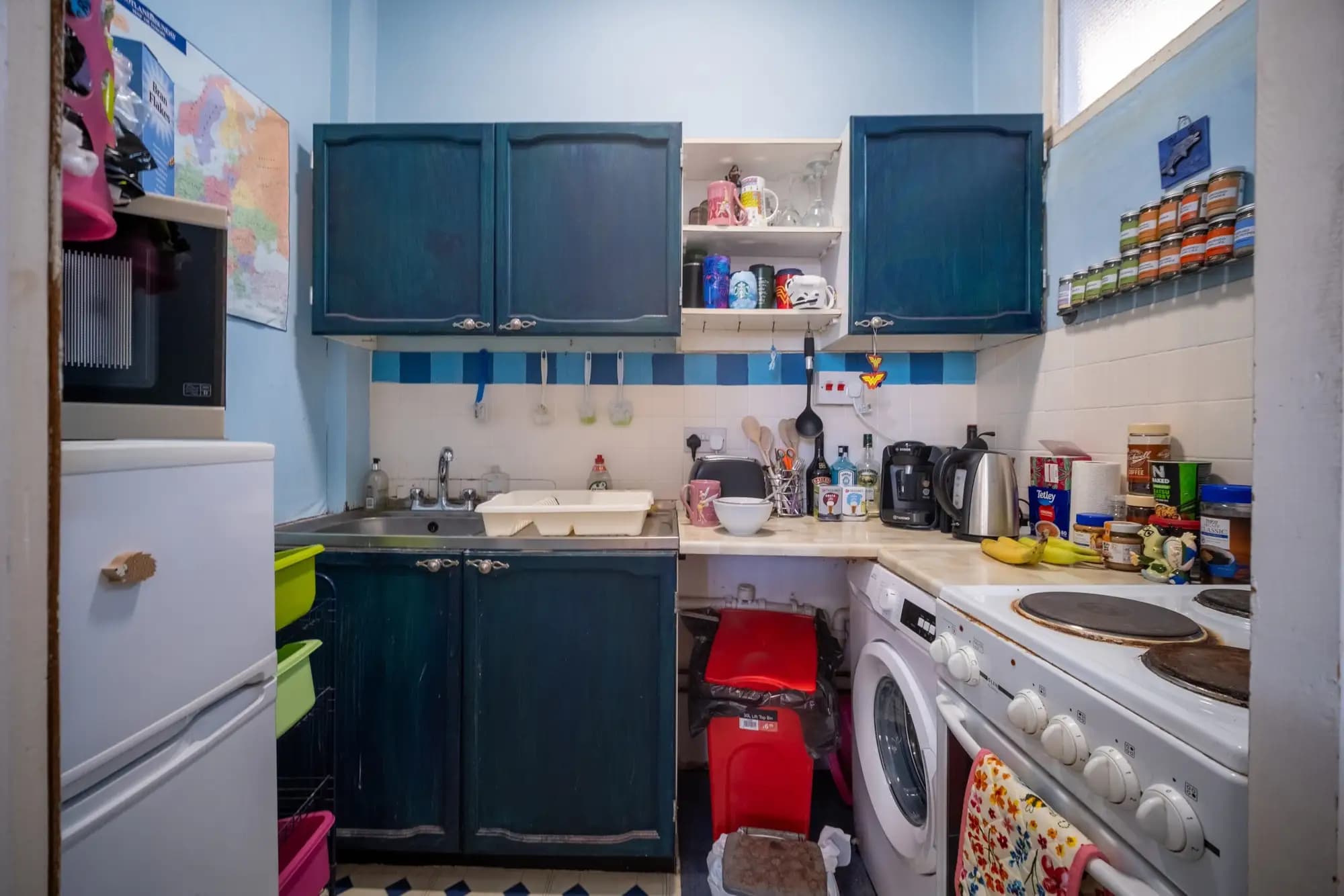 property photo 5 of 15