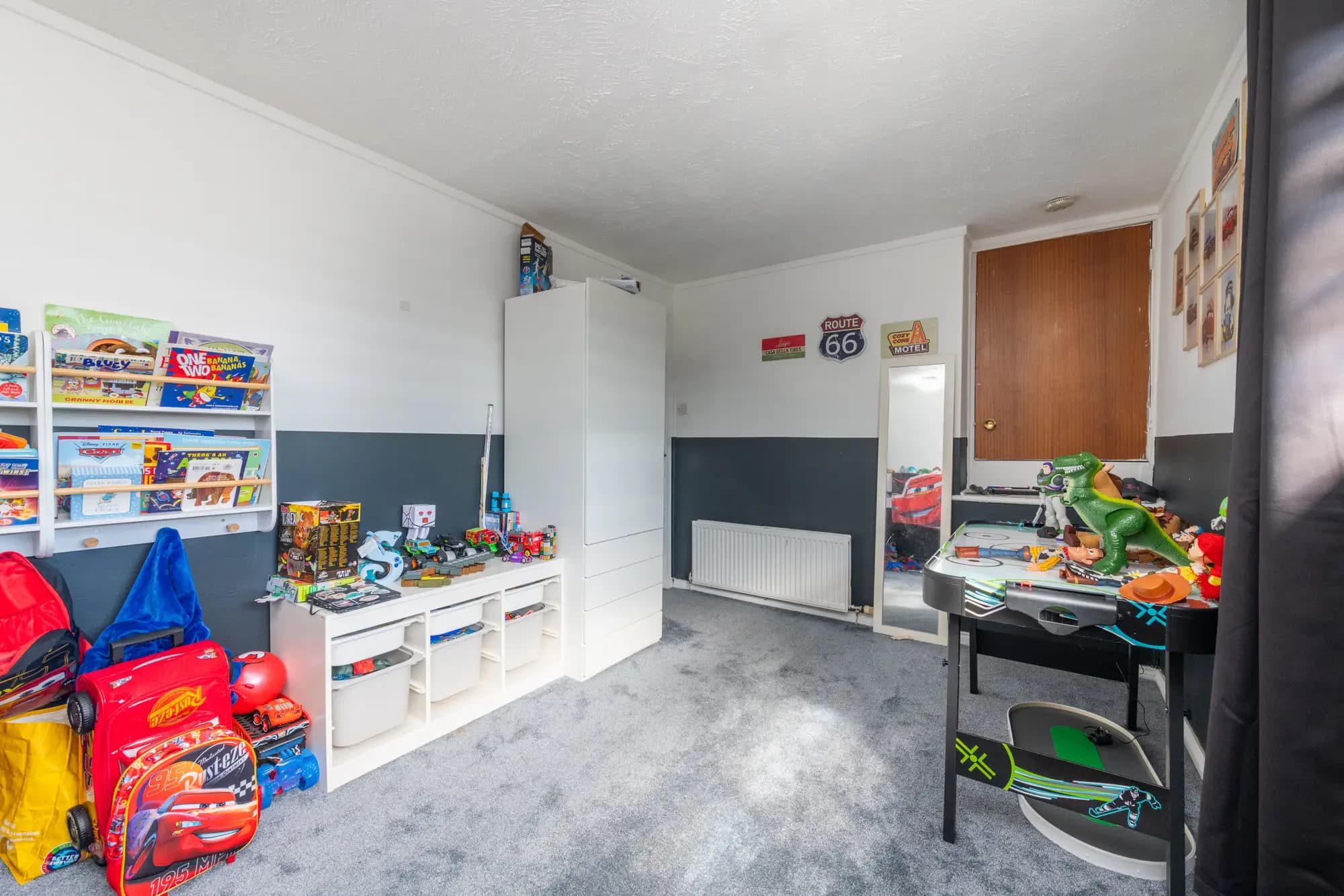 property photo 17 of 37