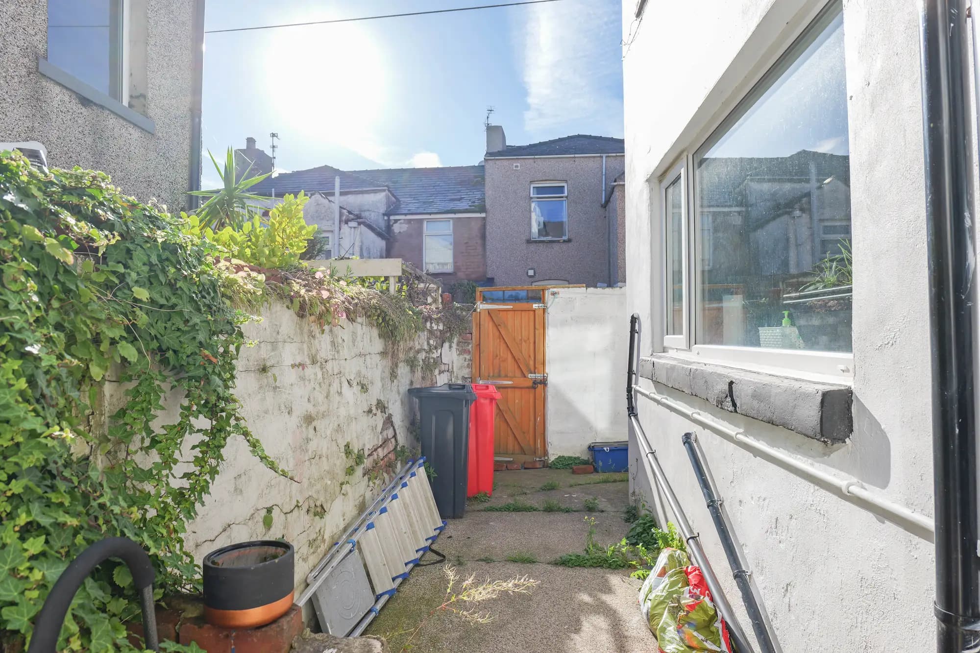 property photo 27 of 29