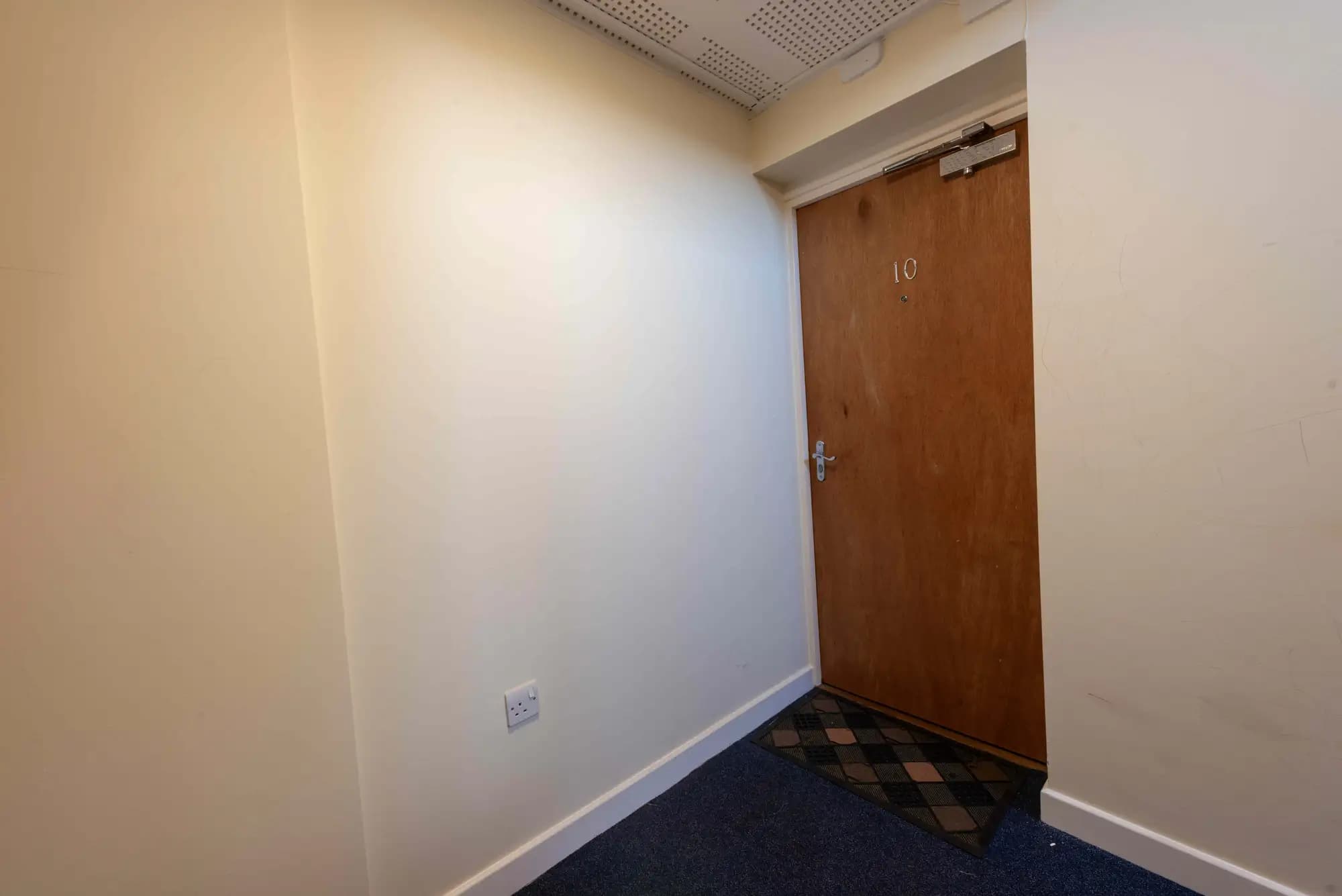 property photo 18 of 22