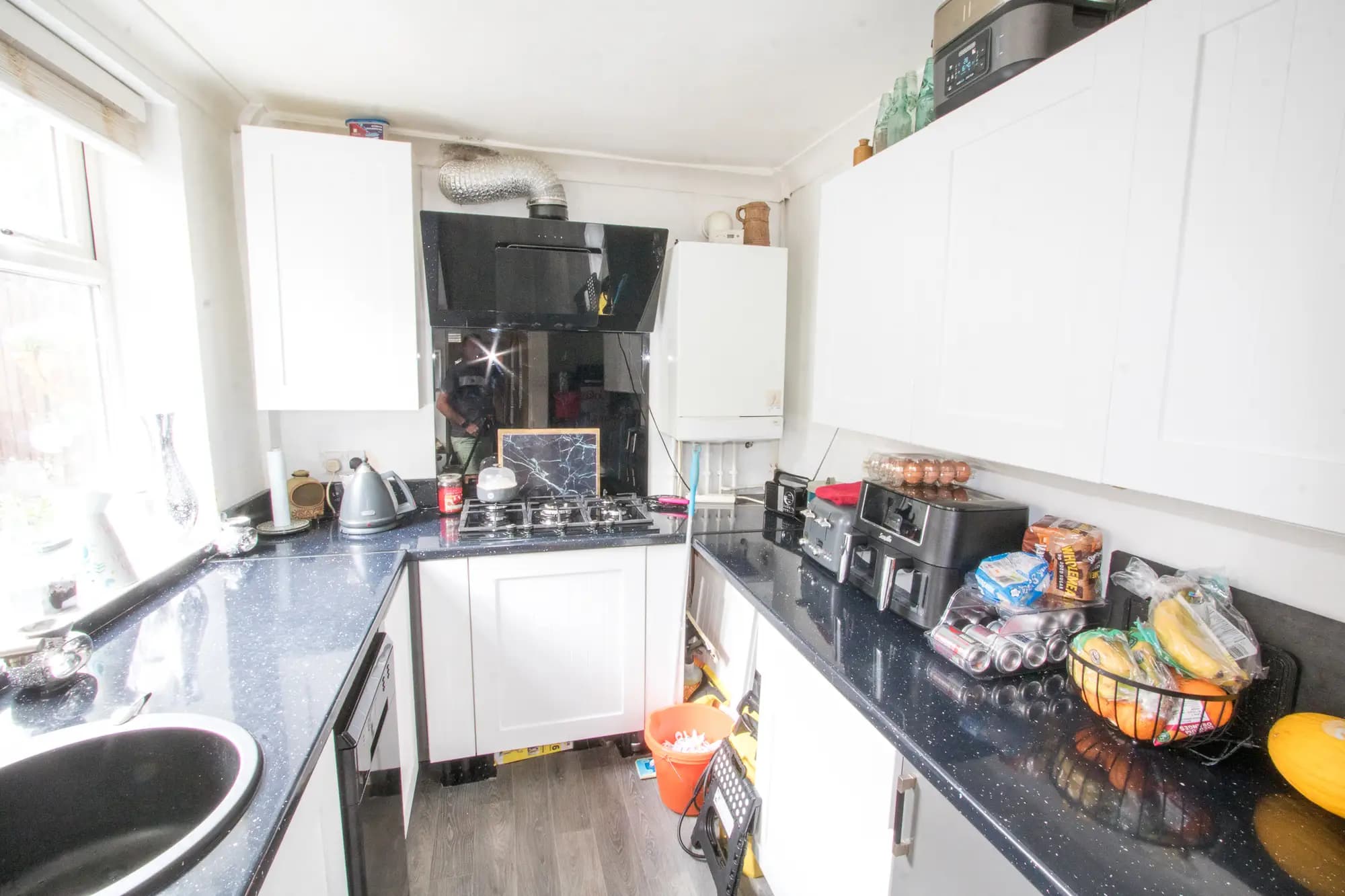 property photo 5 of 15