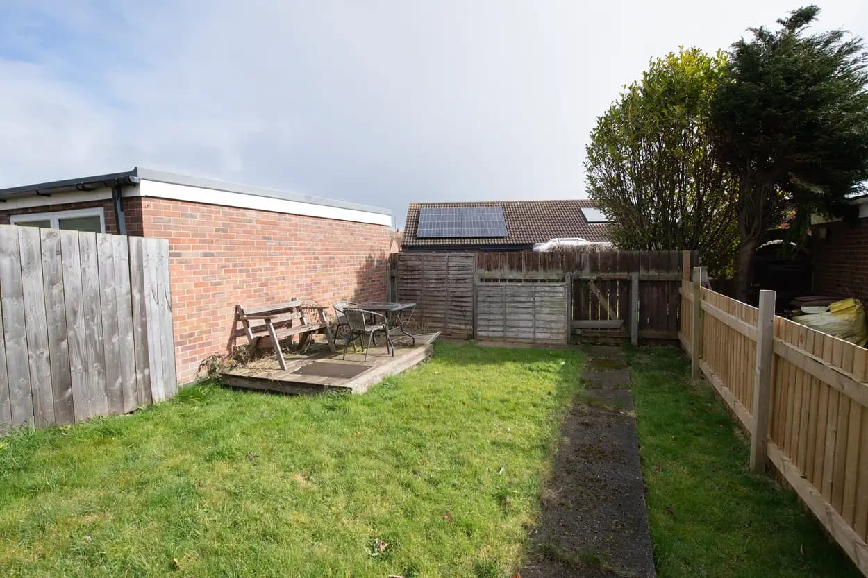 property photo 11 of 13