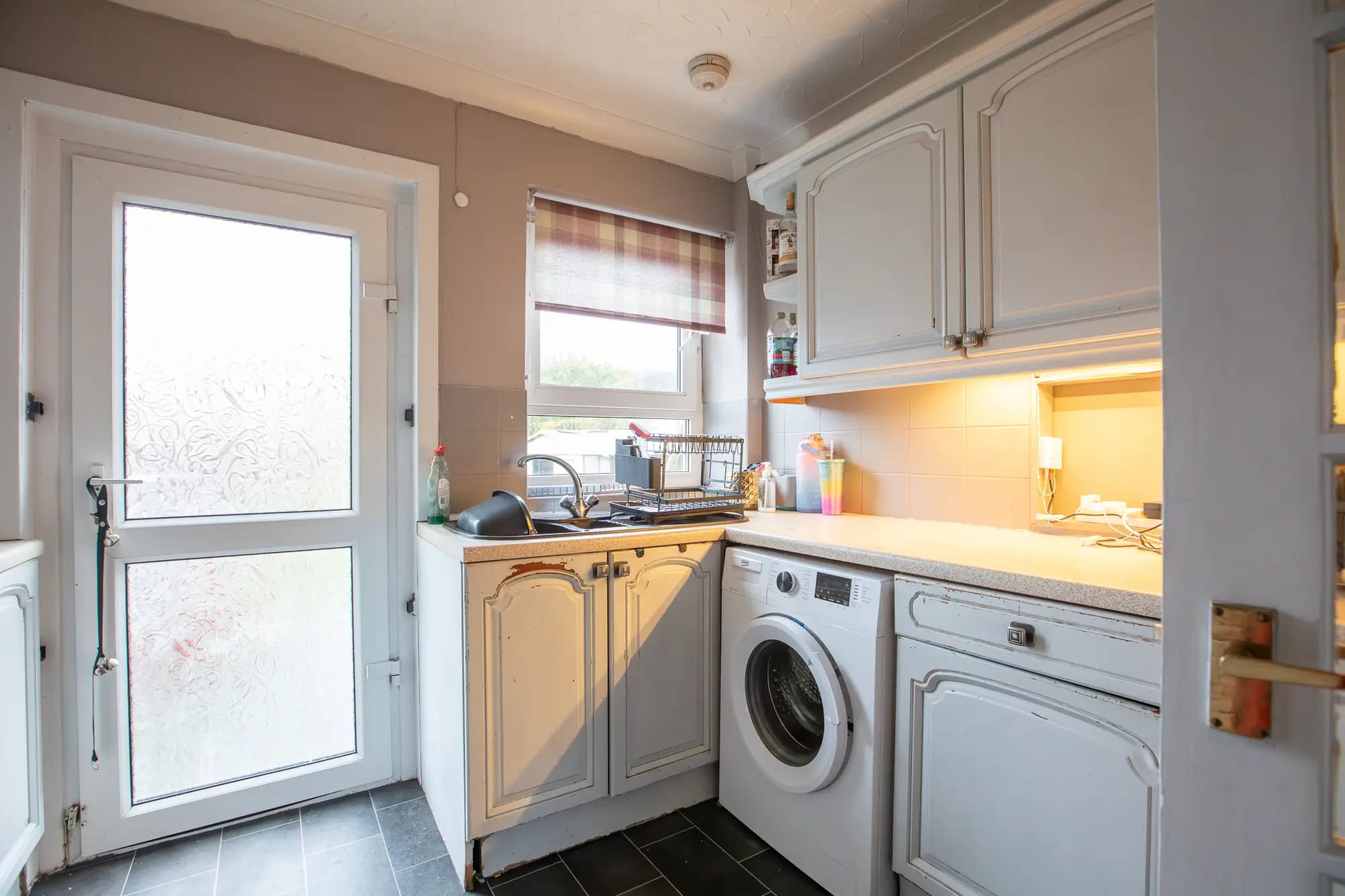 property photo 9 of 30