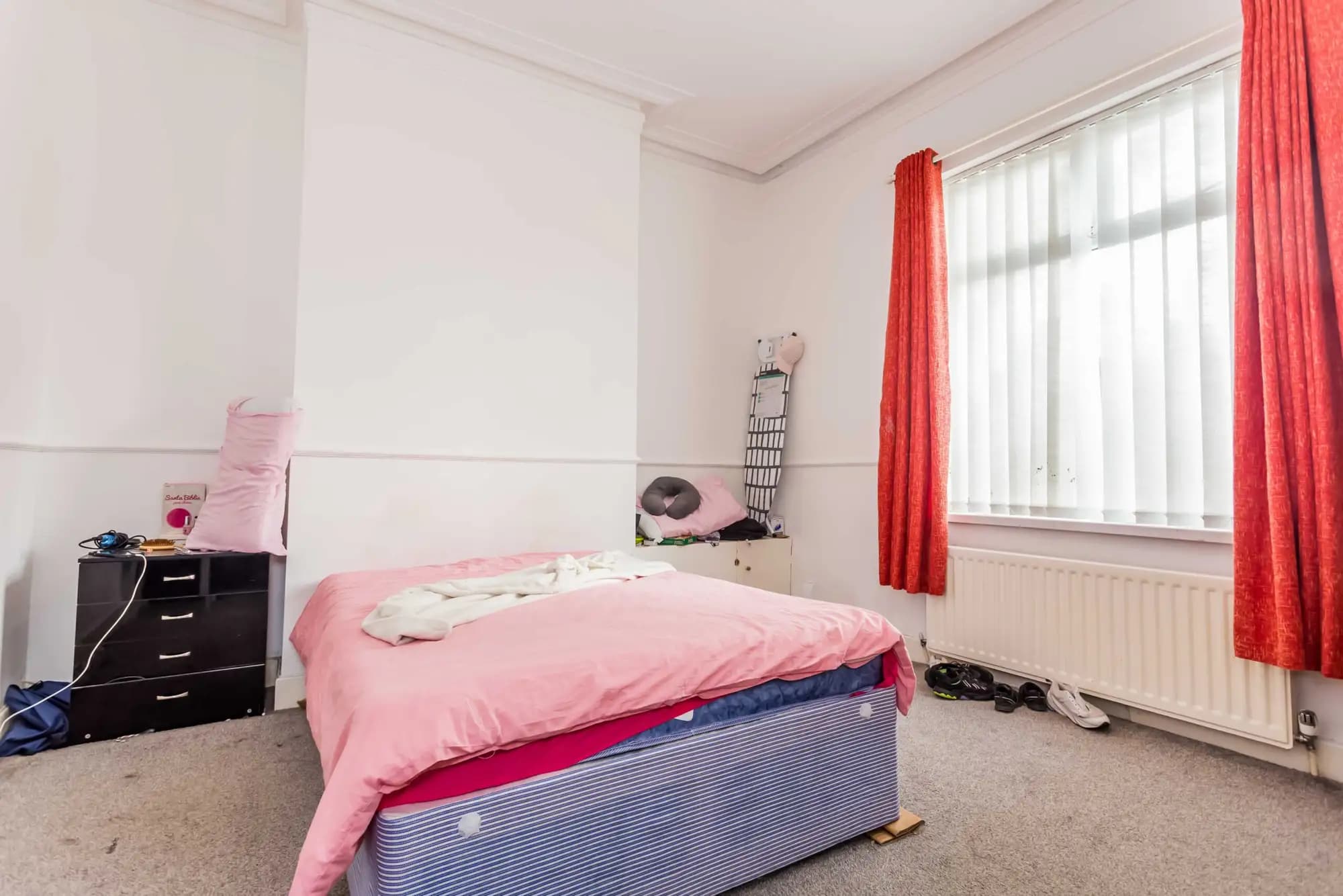 property photo 12 of 17