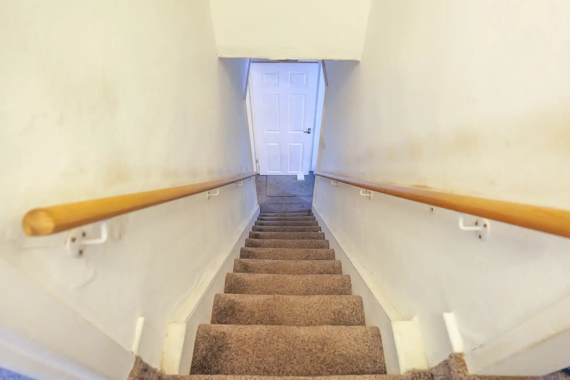 property photo 15 of 27