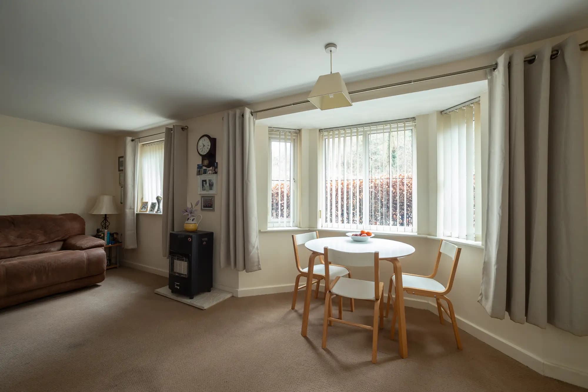 property photo 6 of 20