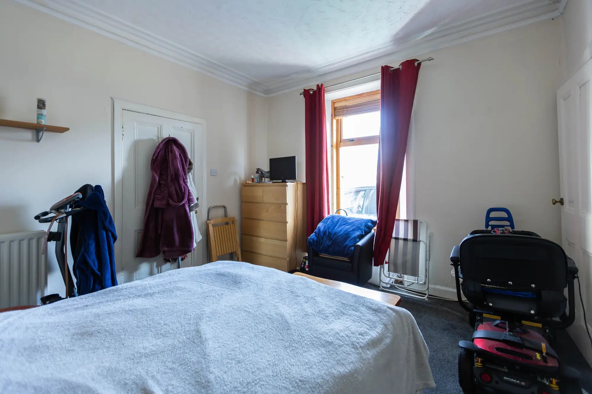 property photo 12 of 16