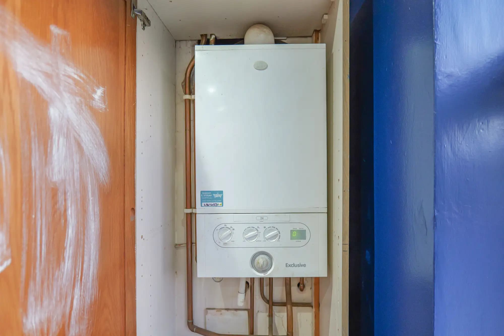 property photo 11 of 16