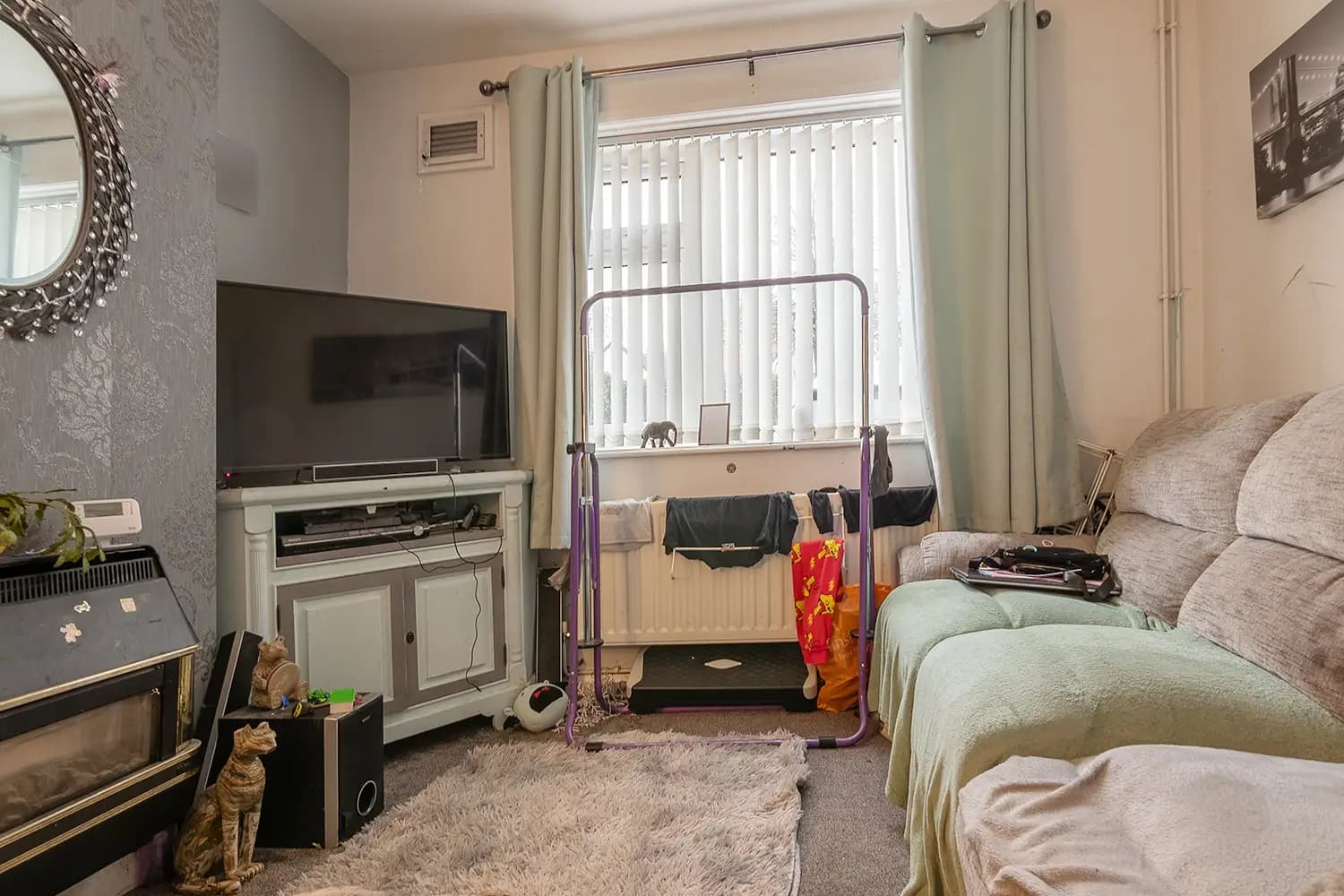 property photo 3 of 25