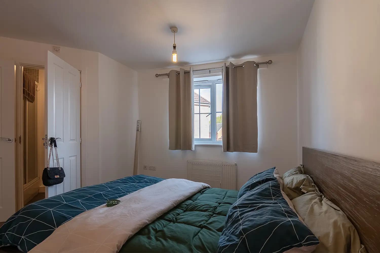 property photo 18 of 29