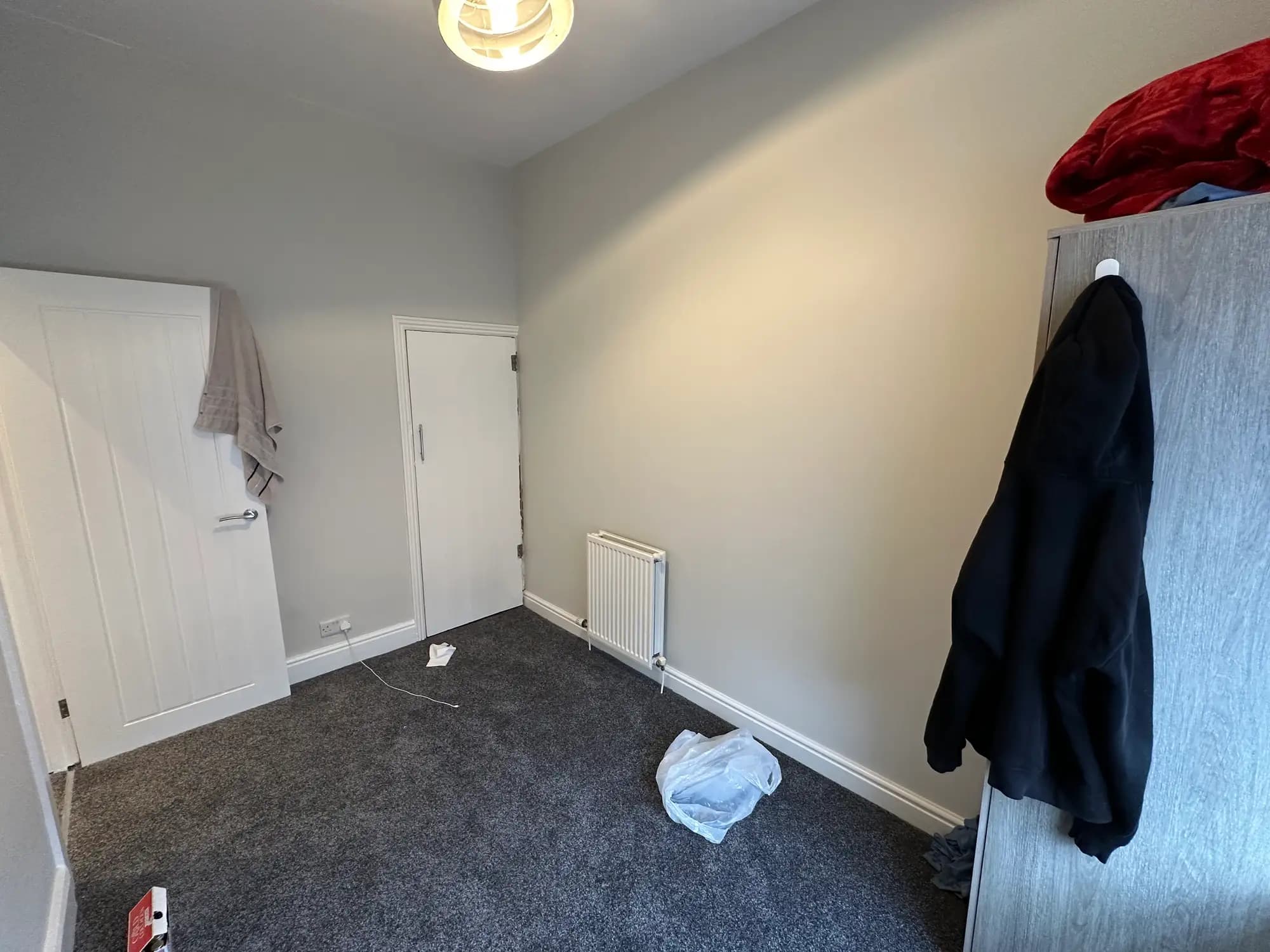 property photo 15 of 32