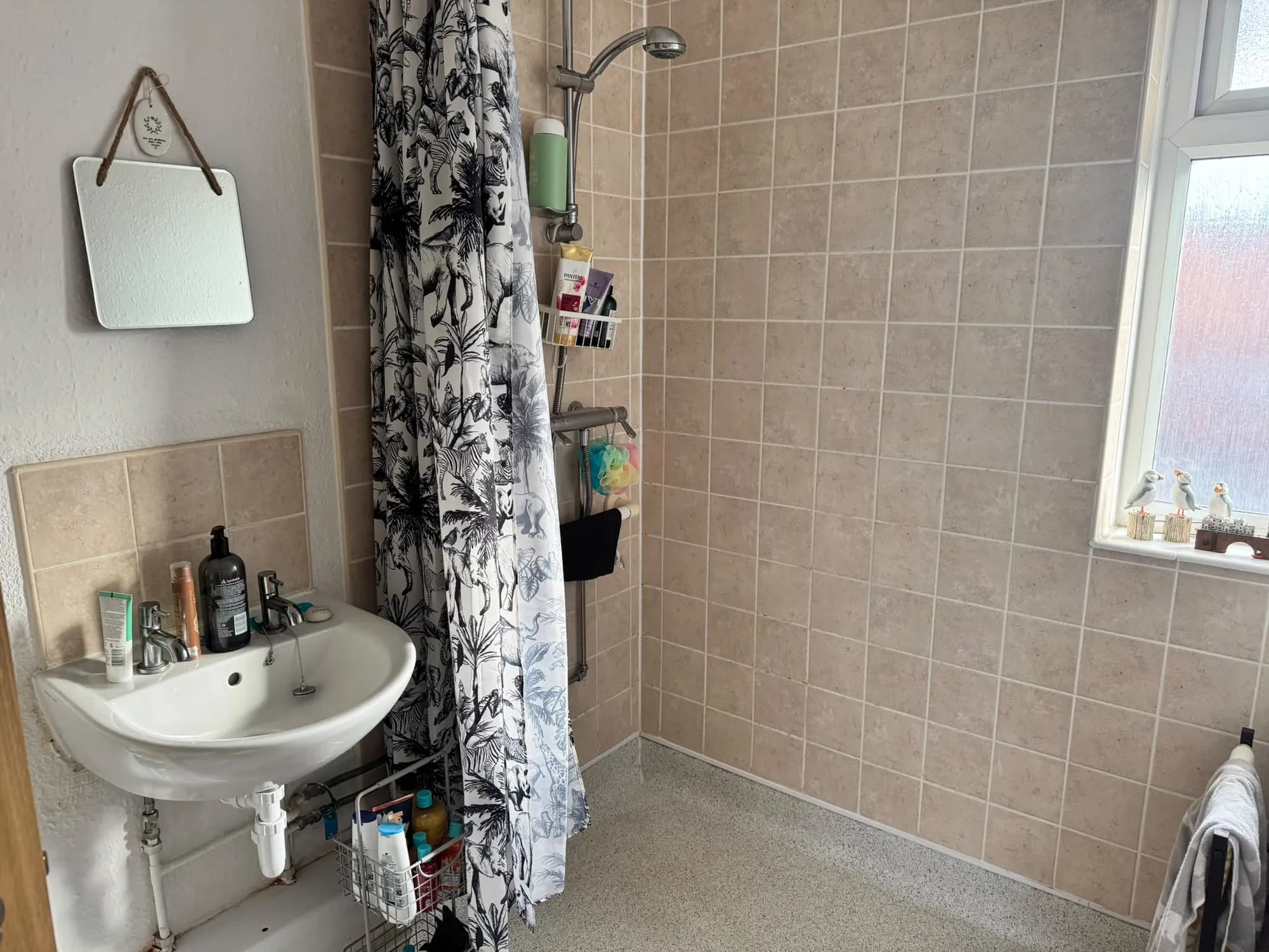 property photo 8 of 15