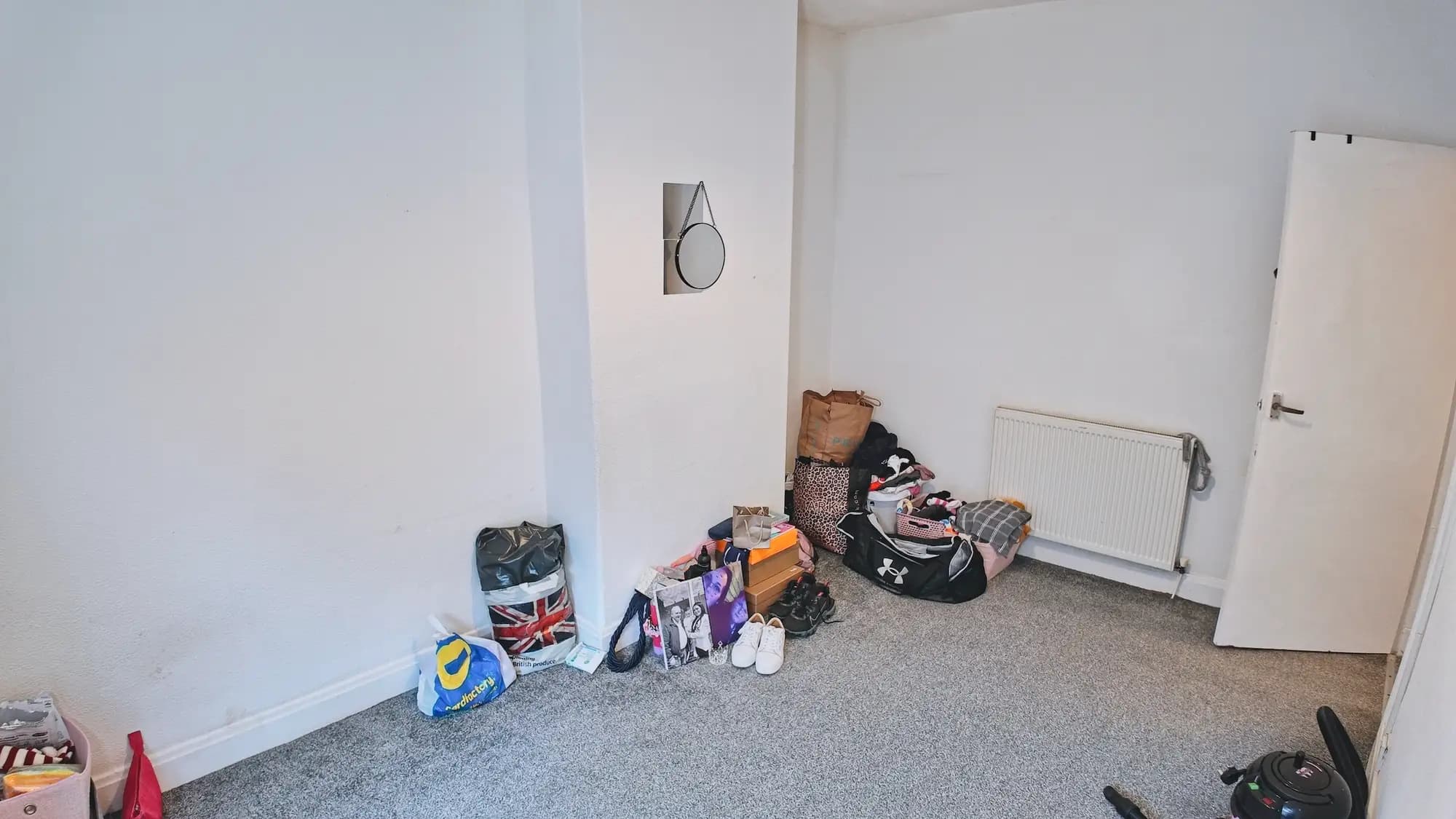 property photo 12 of 17