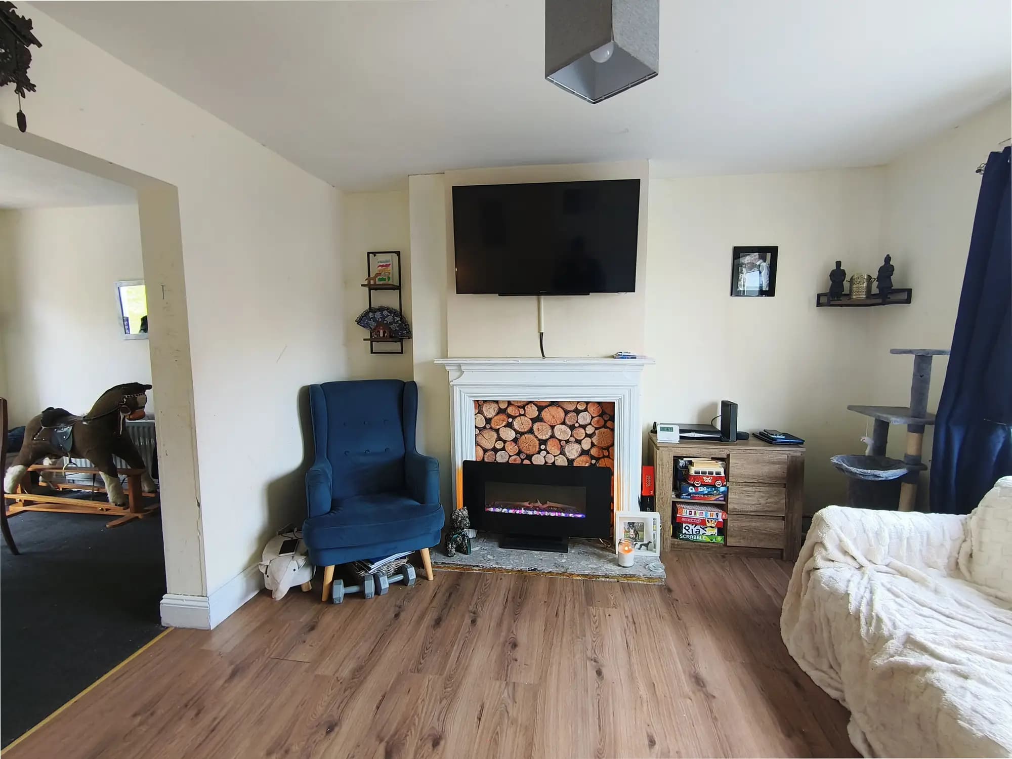 property photo 4 of 16